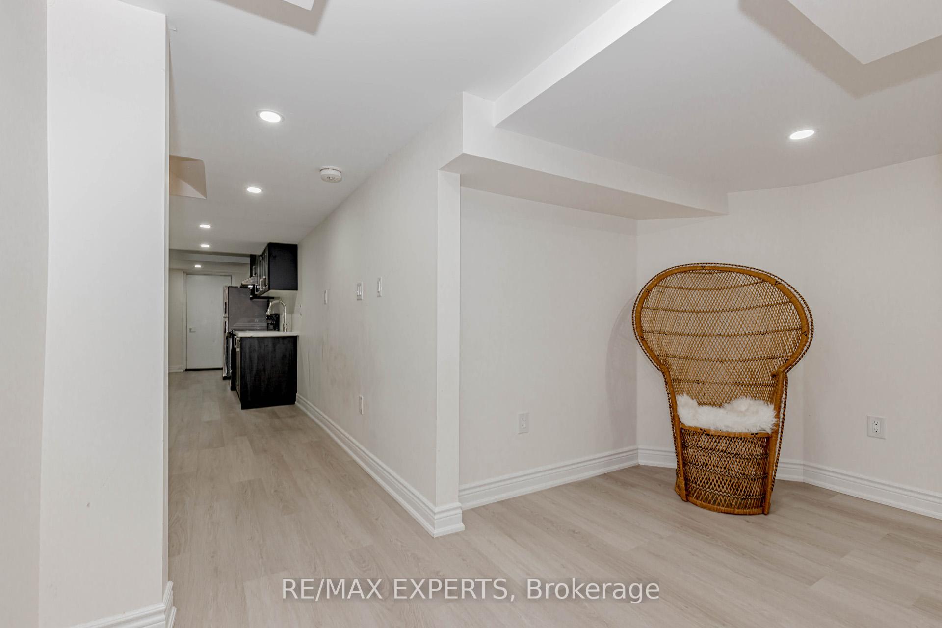 Photo 13 of Unit Bsmt, 587 Grant Way, Milton, Scott — HOMEH