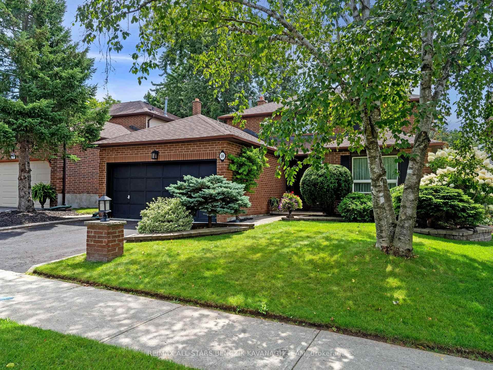Photo 2 of 31 Larkin Avenue, Markham, Markham Village — HOMEH