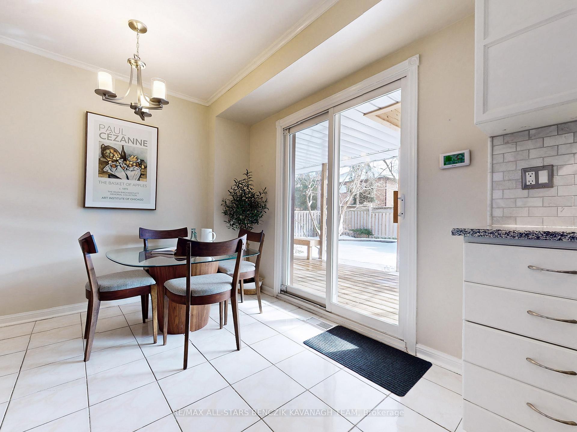 Photo 12 of 31 Larkin Avenue, Markham, Markham Village — HOMEH