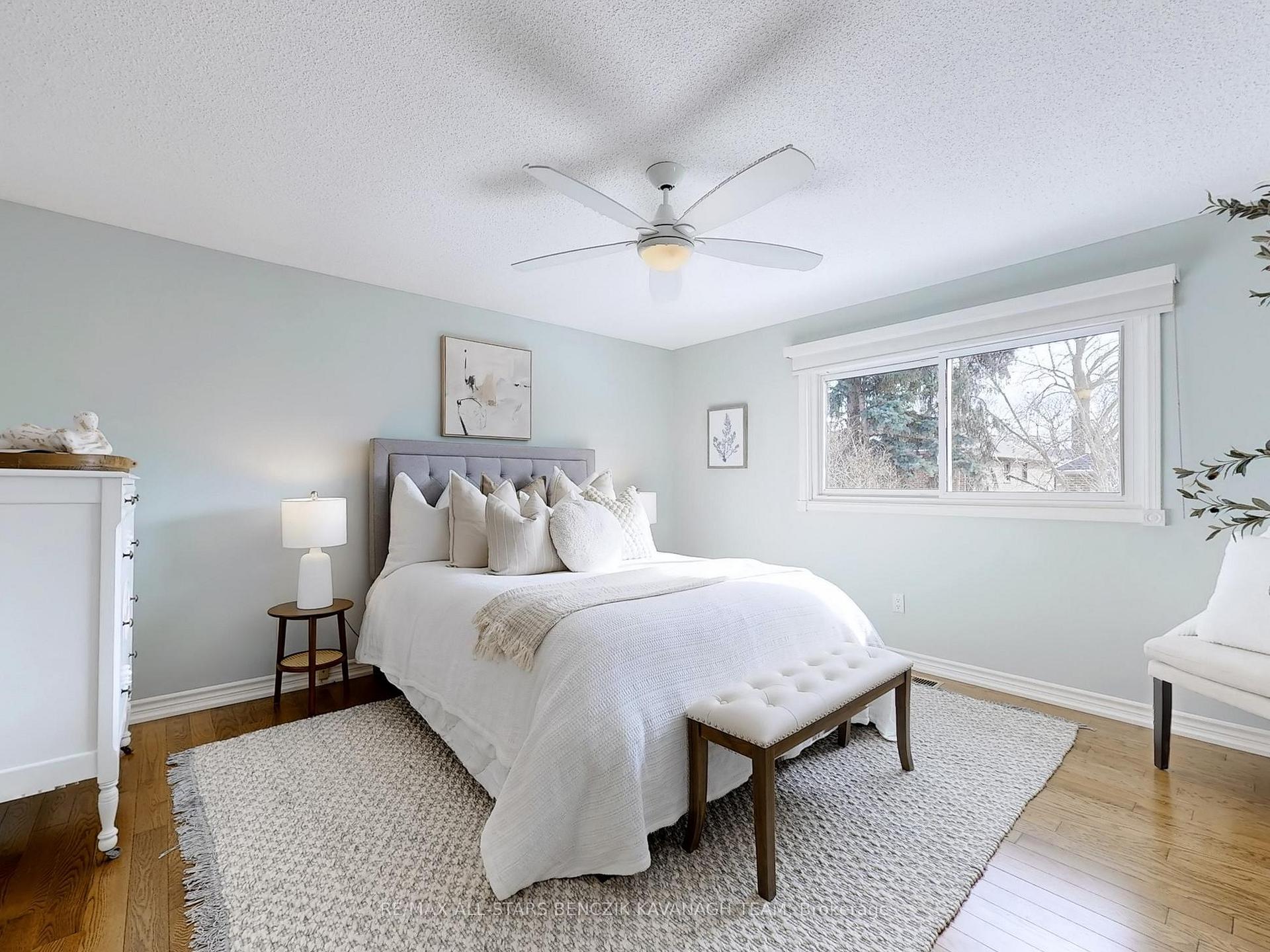 Photo 14 of 31 Larkin Avenue, Markham, Markham Village — HOMEH