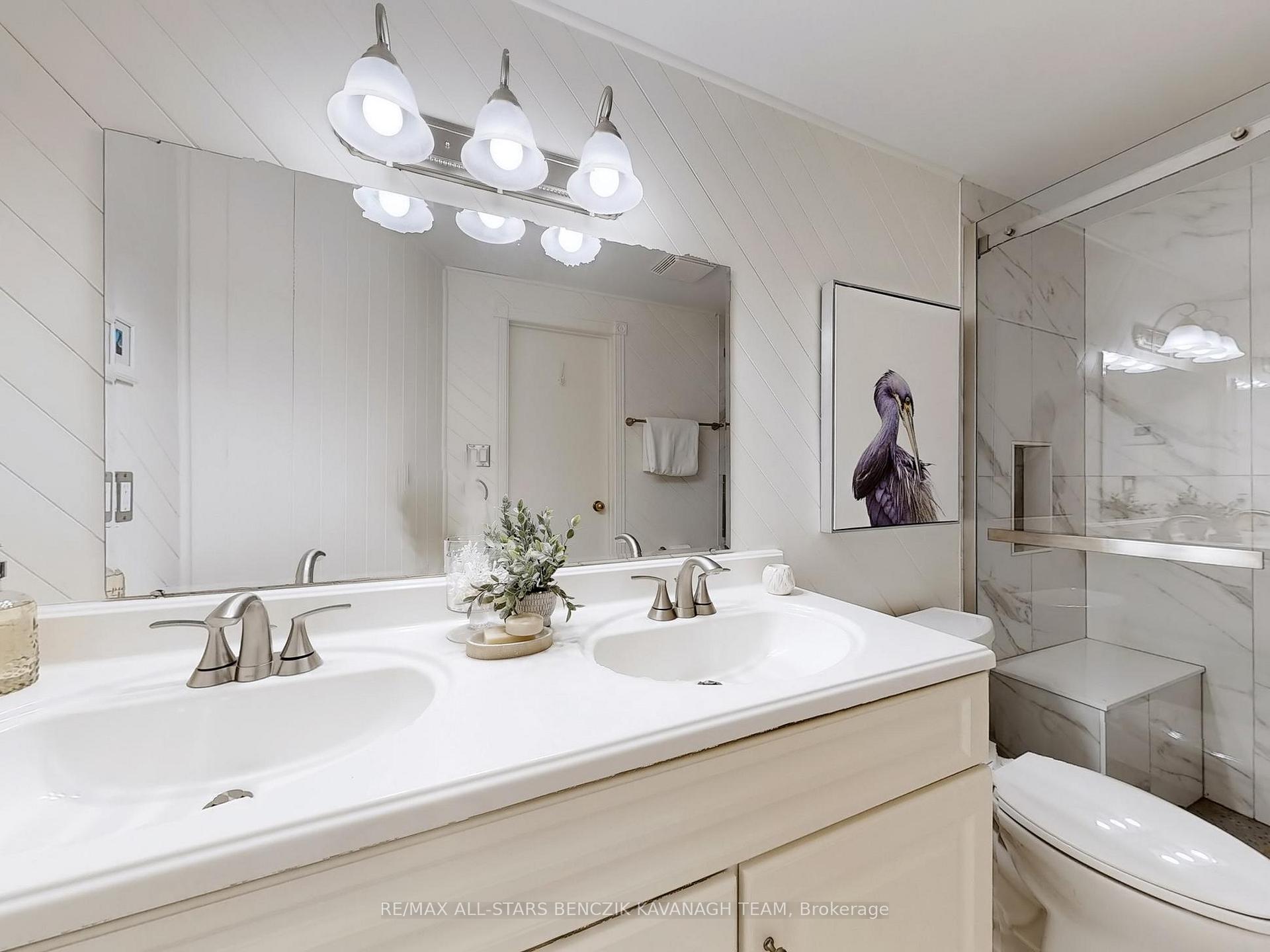 Photo 15 of 31 Larkin Avenue, Markham, Markham Village — HOMEH