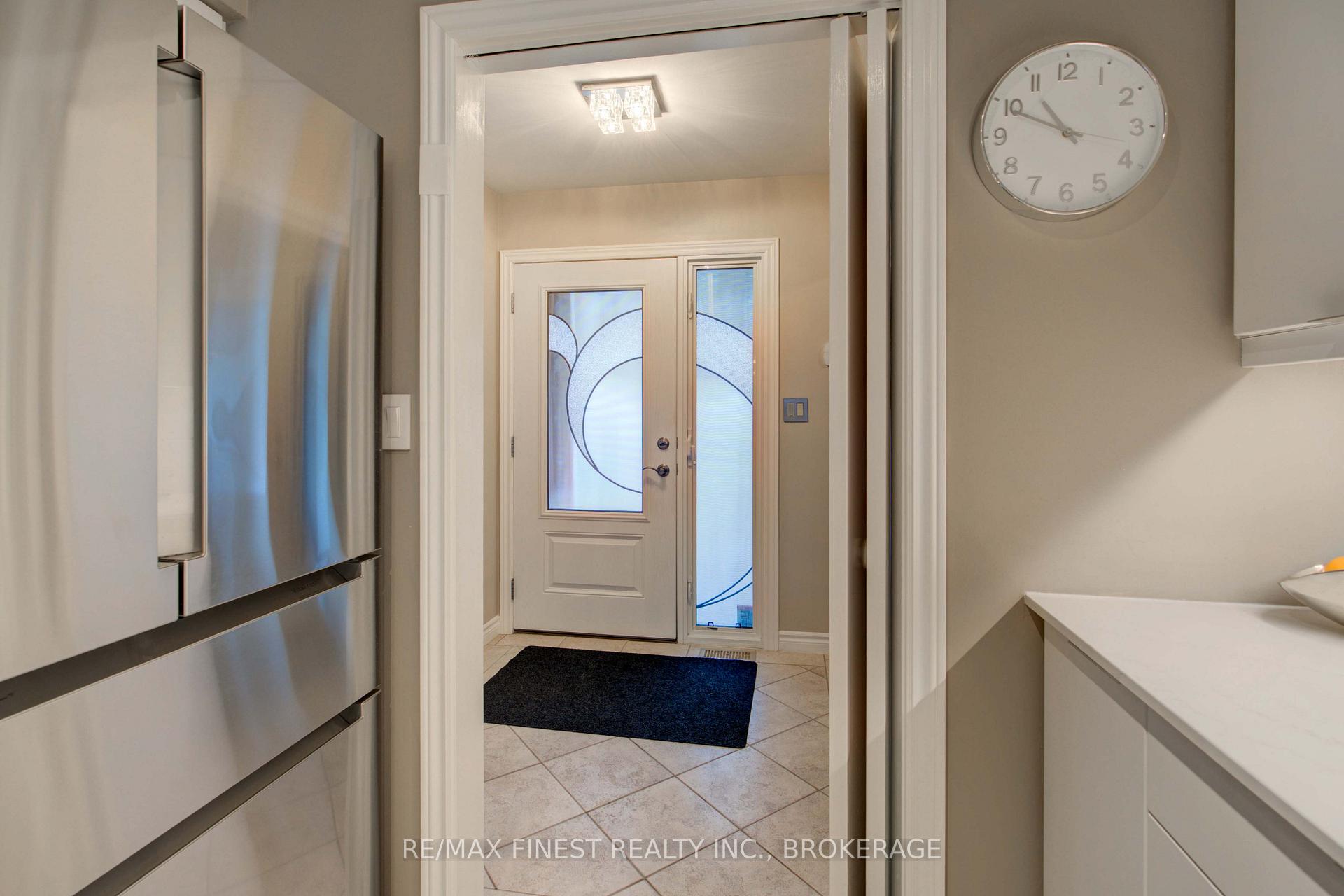 Photo 17 of 154 Lakeshore Boulevard, Kingston, City Southwest — HOMEH