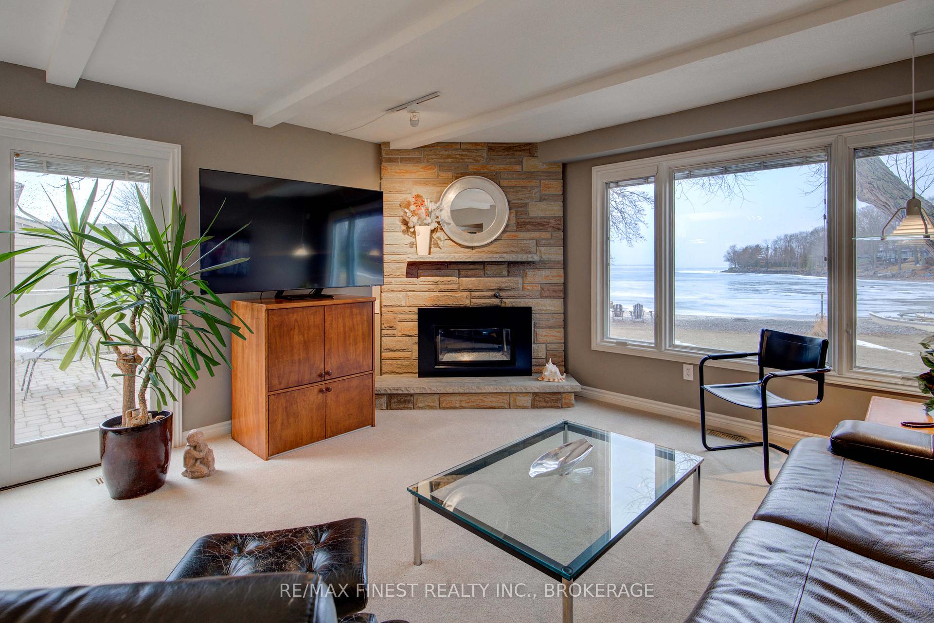 Photo 20 of 154 Lakeshore Boulevard, Kingston, City Southwest — HOMEH