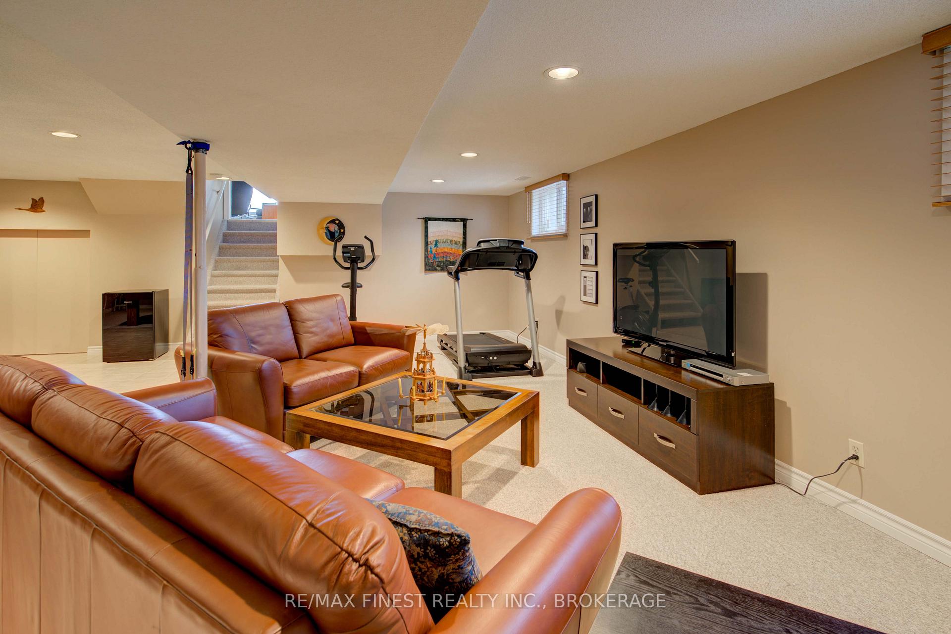 Photo 30 of 154 Lakeshore Boulevard, Kingston, City Southwest — HOMEH