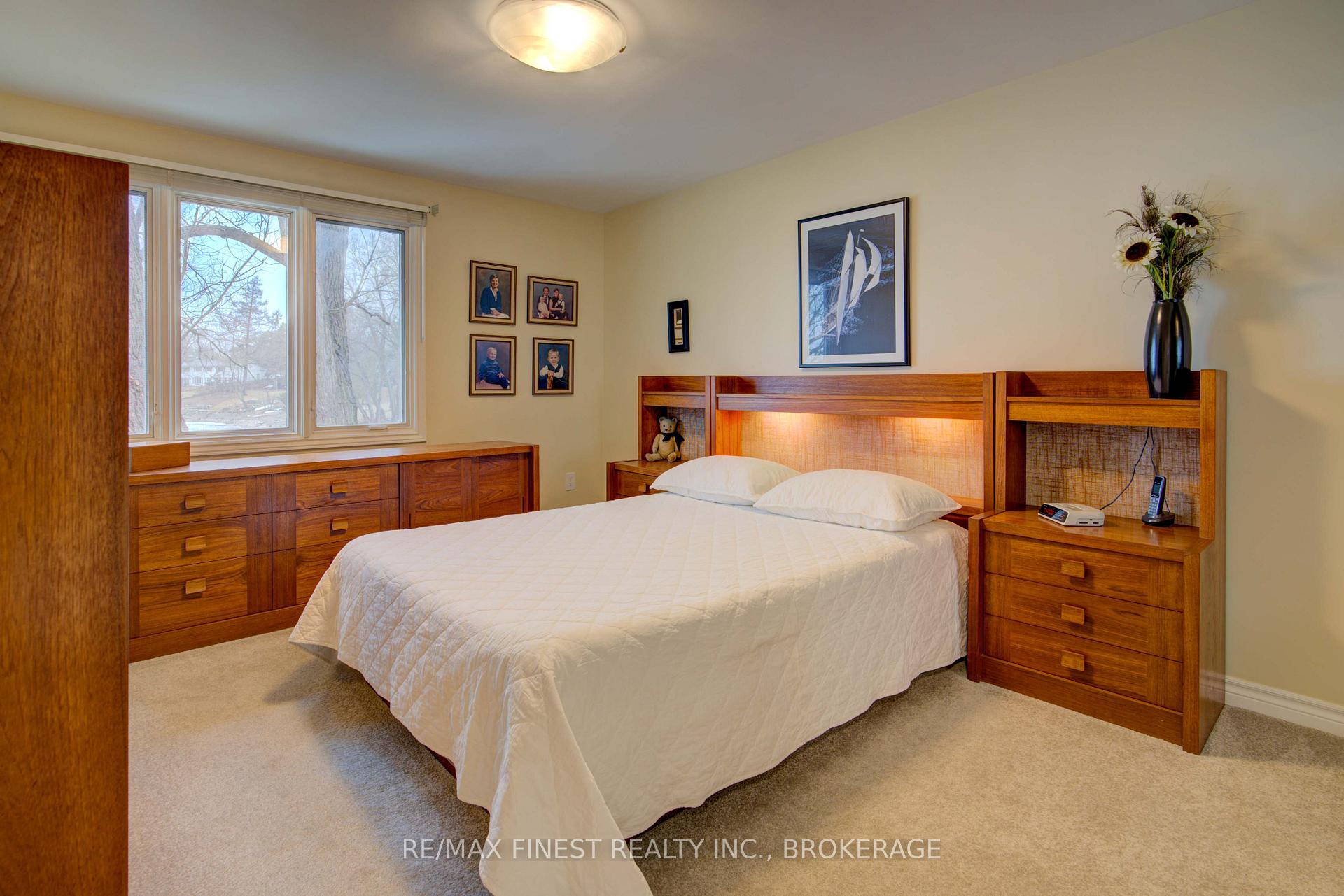 Photo 35 of 154 Lakeshore Boulevard, Kingston, City Southwest — HOMEH