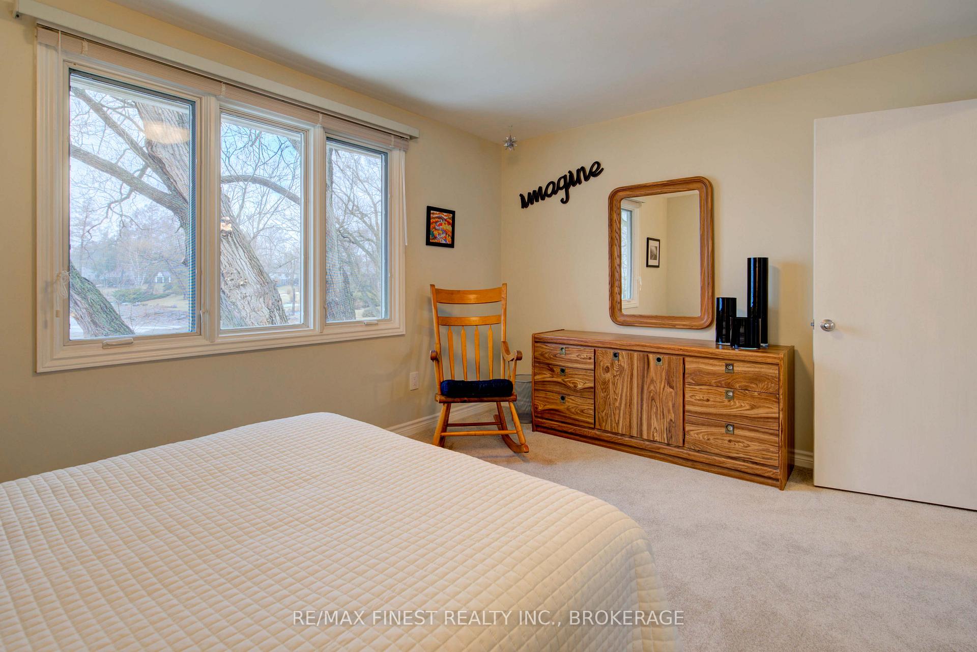 Photo 39 of 154 Lakeshore Boulevard, Kingston, City Southwest — HOMEH