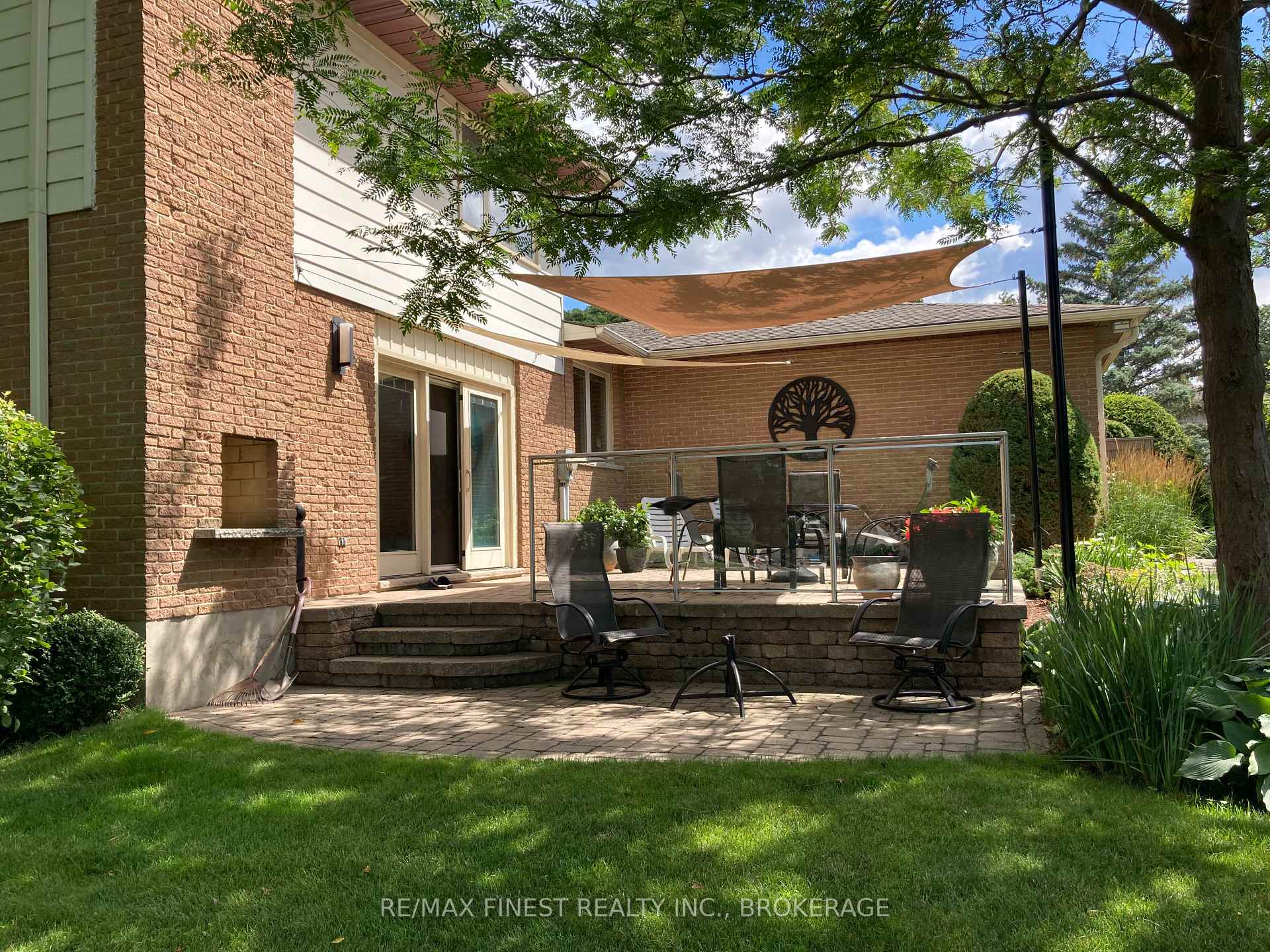 Photo 40 of 154 Lakeshore Boulevard, Kingston, City Southwest — HOMEH