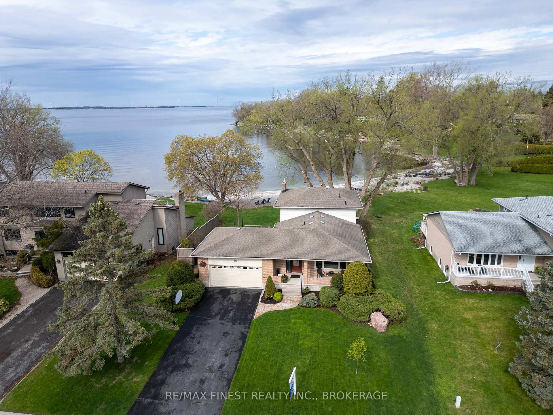 Photo 49 of 154 Lakeshore Boulevard, Kingston, City Southwest — HOMEH