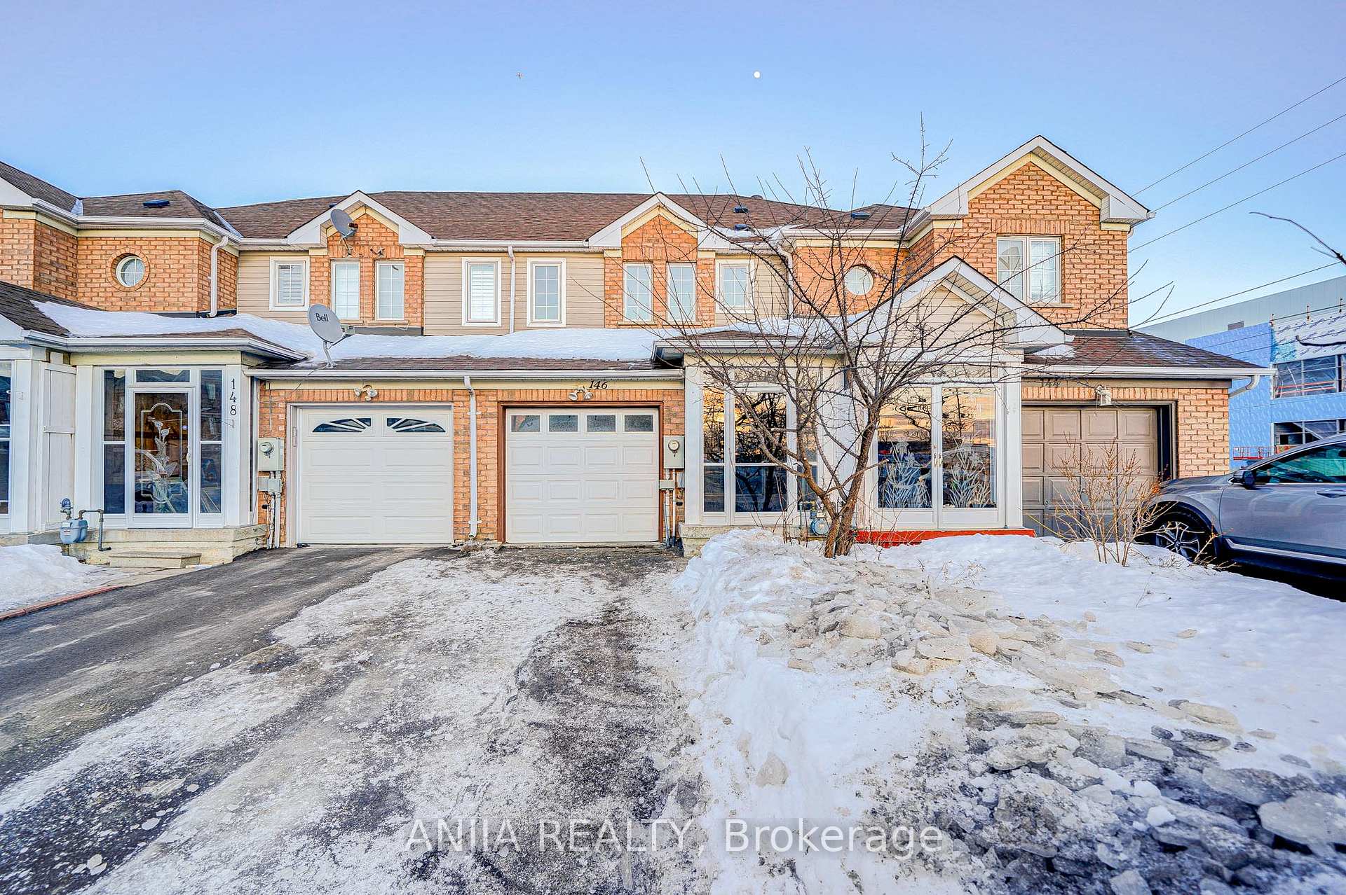 Front of 146 Billingsley Crescent