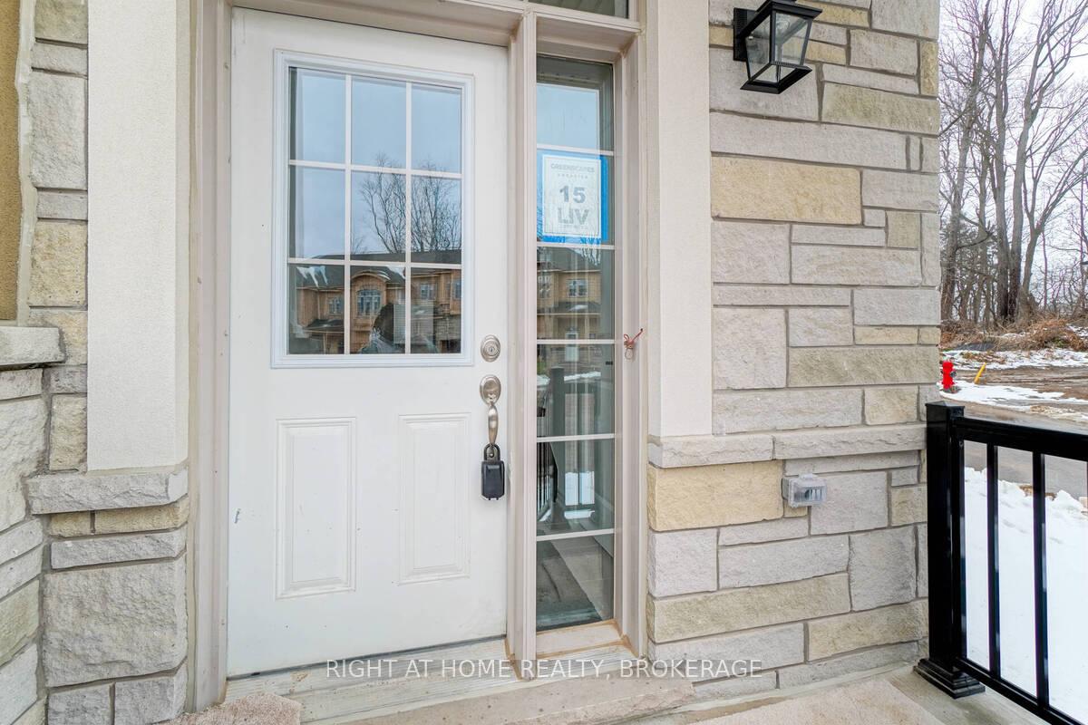 Photo 4 of Unit 15, 515 Garner Road W, Hamilton, Ancaster — HOMEH