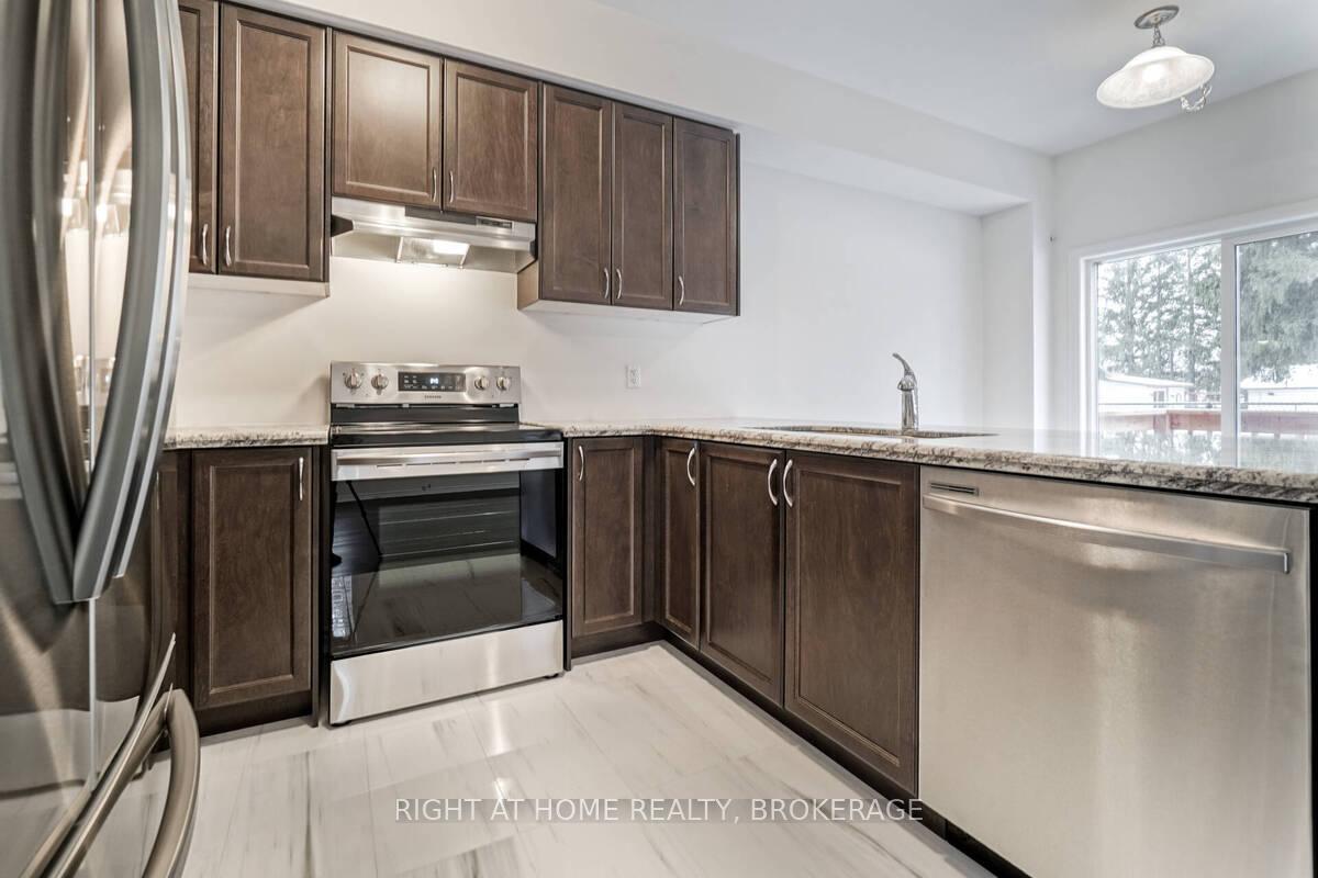 Photo 16 of Unit 15, 515 Garner Road W, Hamilton, Ancaster — HOMEH