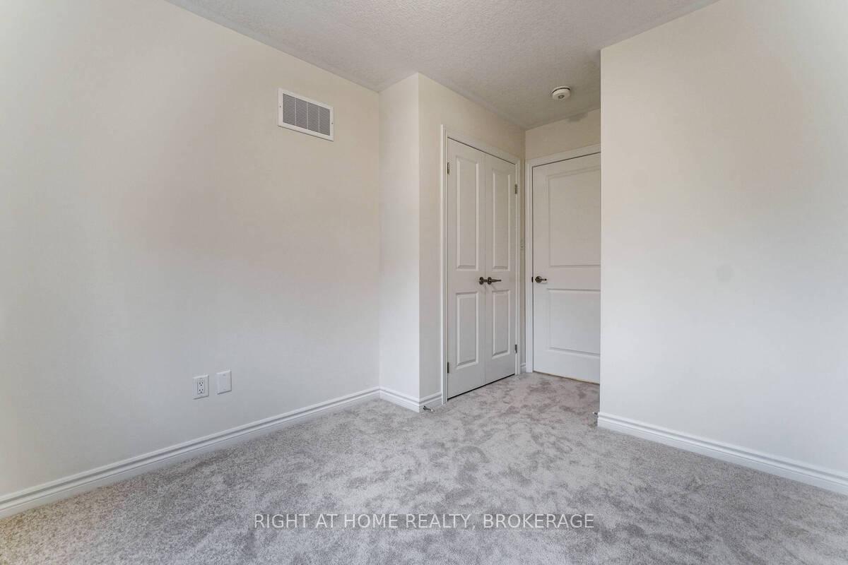 Photo 33 of Unit 15, 515 Garner Road W, Hamilton, Ancaster — HOMEH