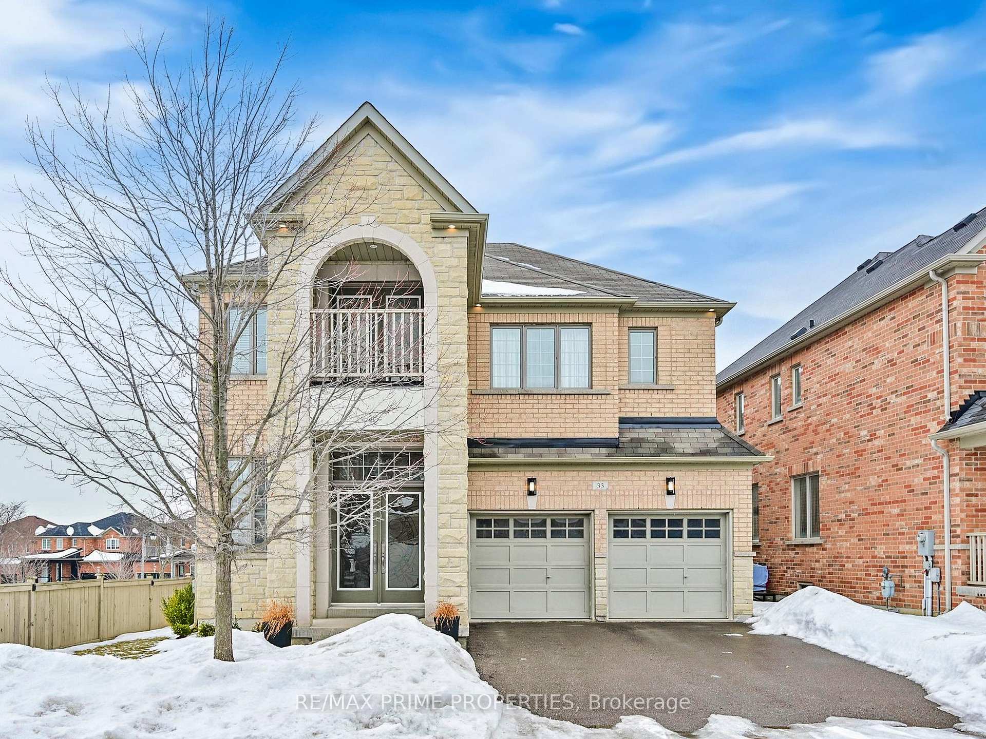 Photo 1 of 33 Arbour Drive, Markham, Greensborough — HOMEH
