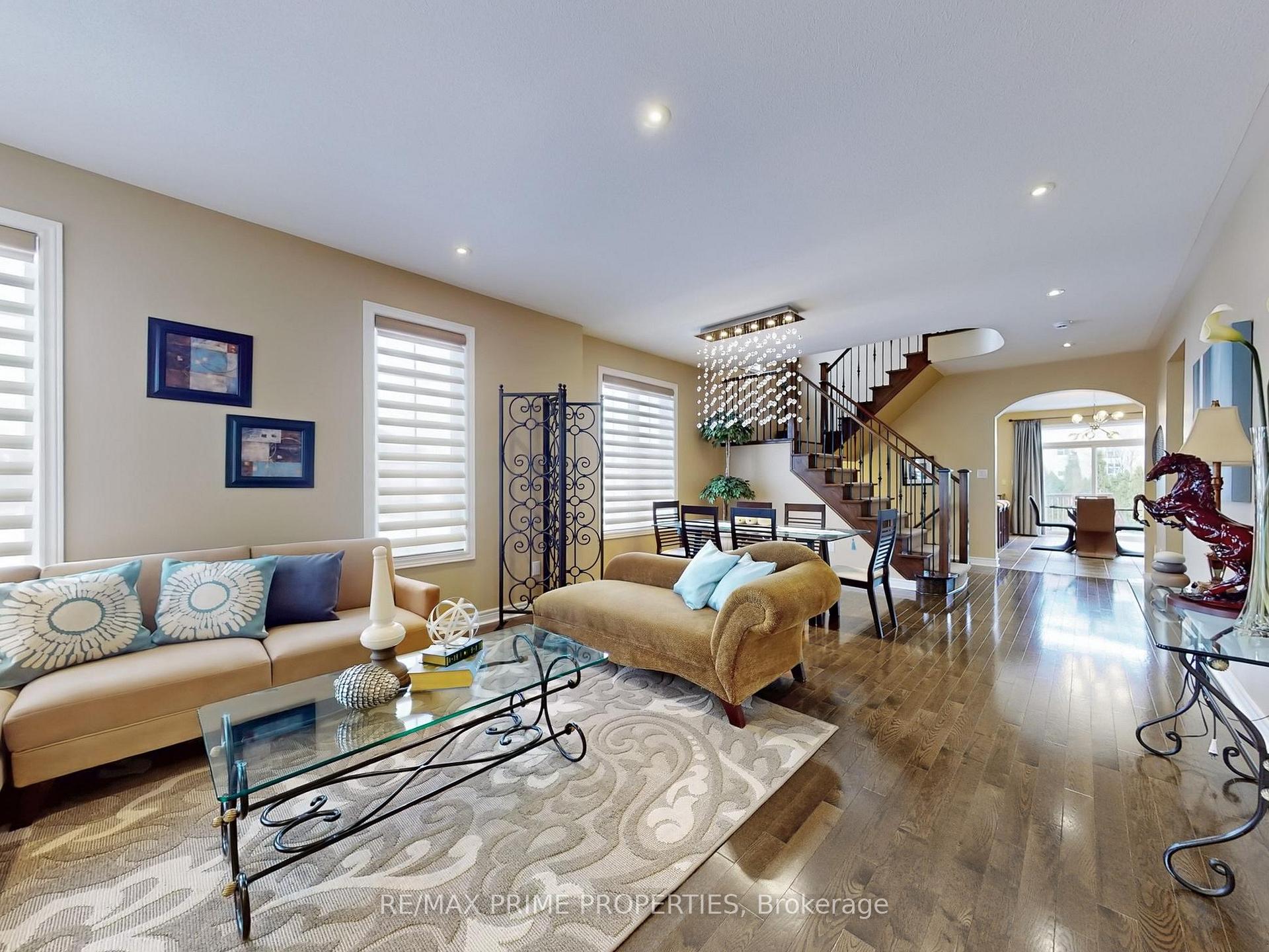 Photo 5 of 33 Arbour Drive, Markham, Greensborough — HOMEH