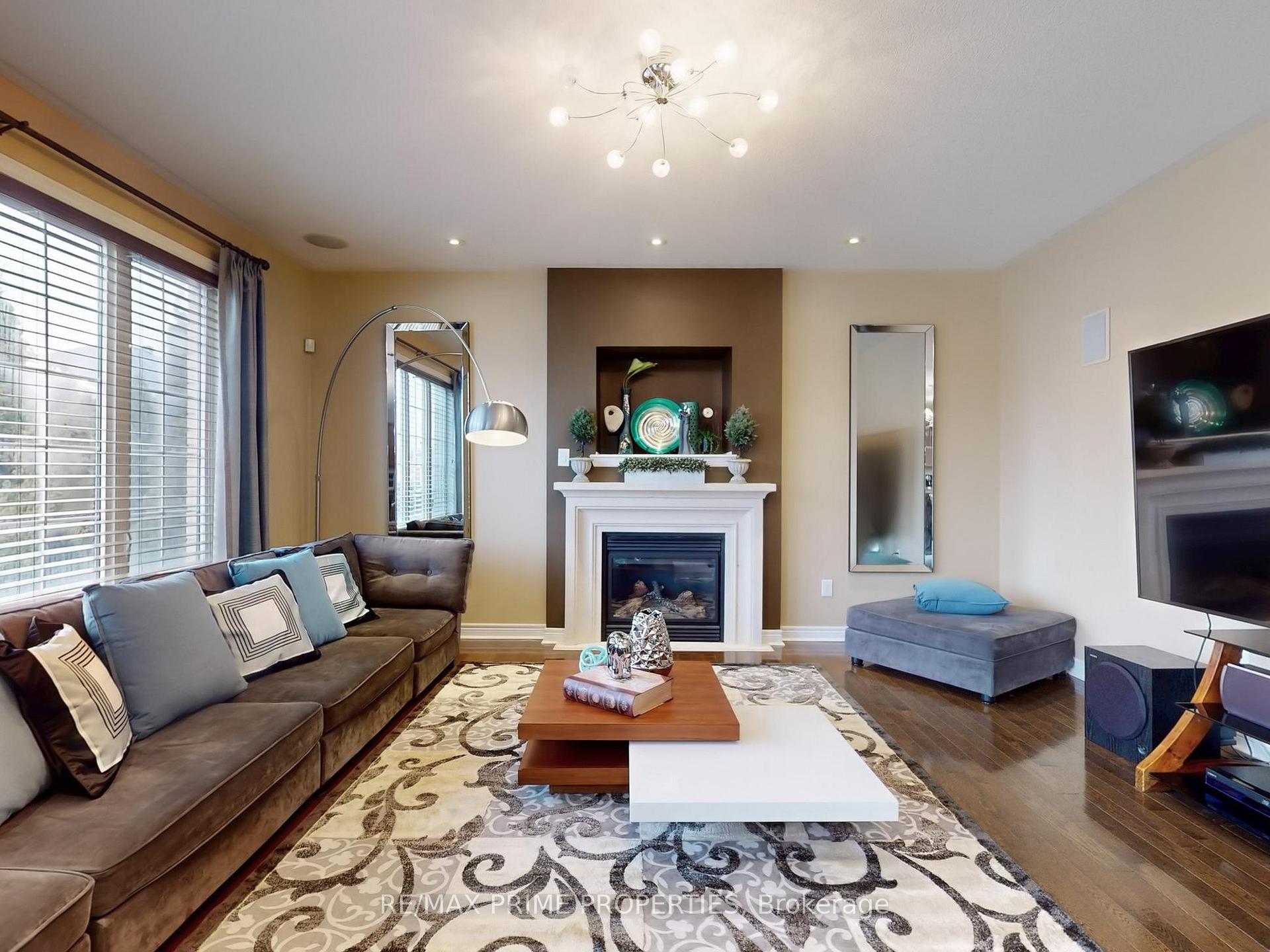 Photo 9 of 33 Arbour Drive, Markham, Greensborough — HOMEH
