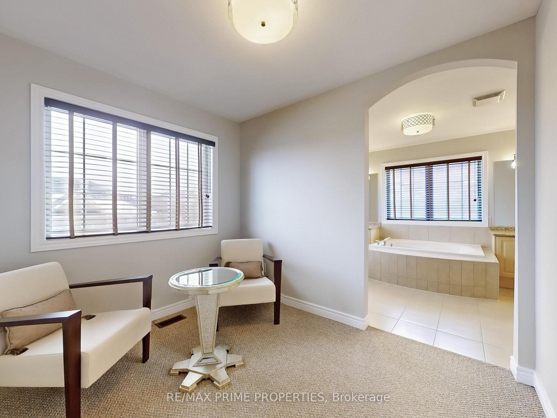 Photo 23 of 33 Arbour Drive, Markham, Greensborough — HOMEH