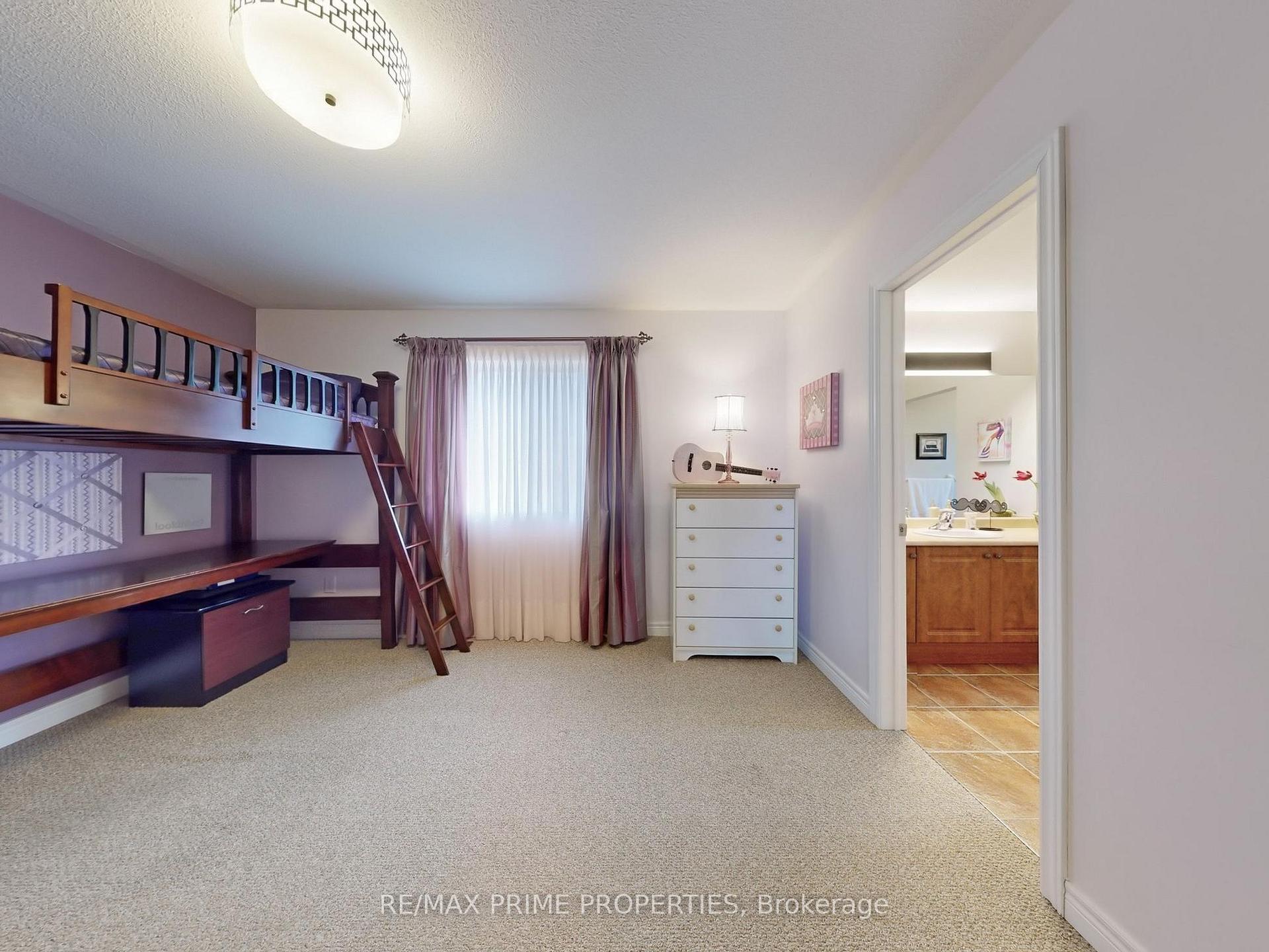 Photo 27 of 33 Arbour Drive, Markham, Greensborough — HOMEH
