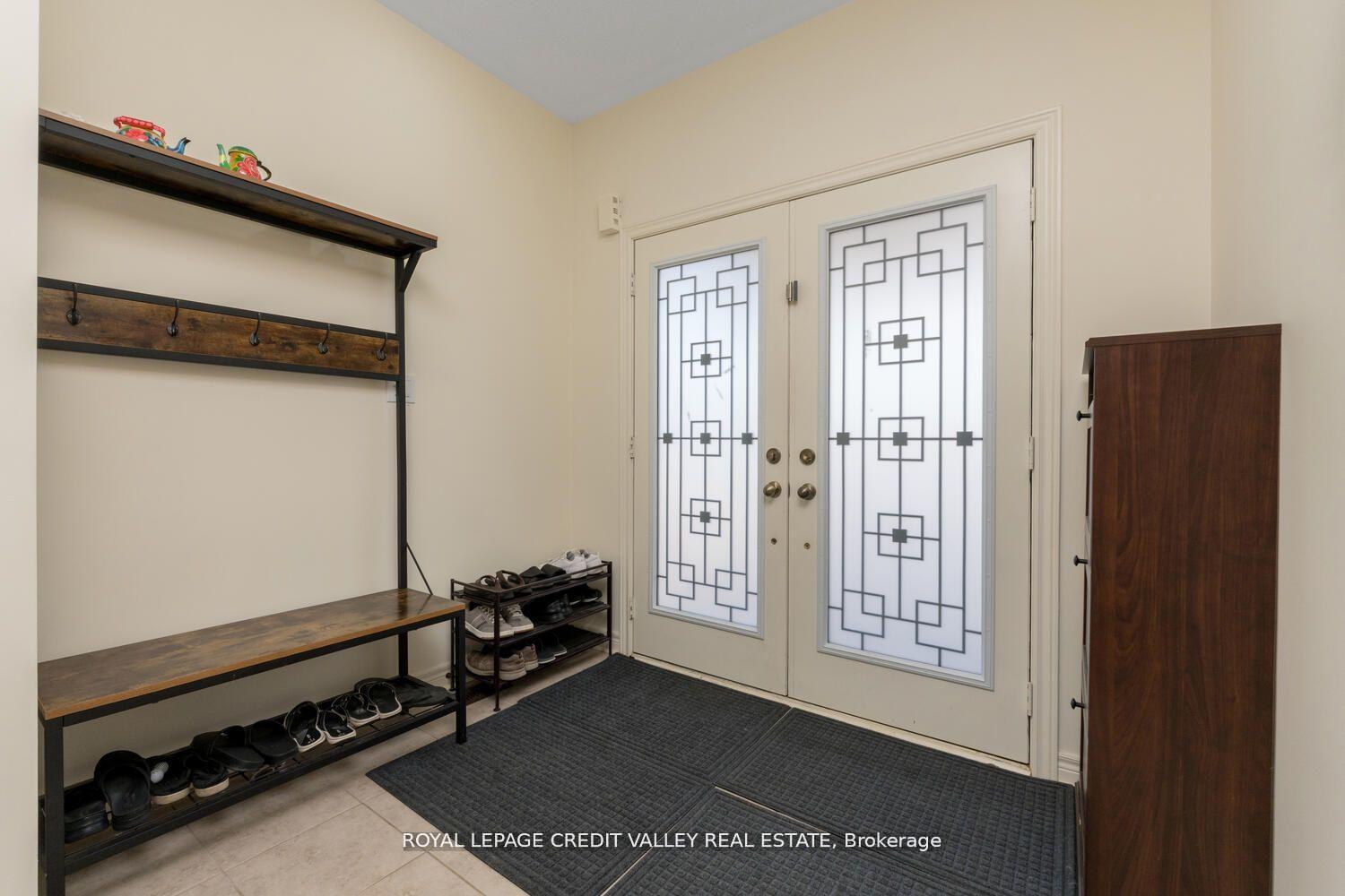 Photo 3 of 480 Downes Jackson Heights, Milton, Harrison — HOMEH