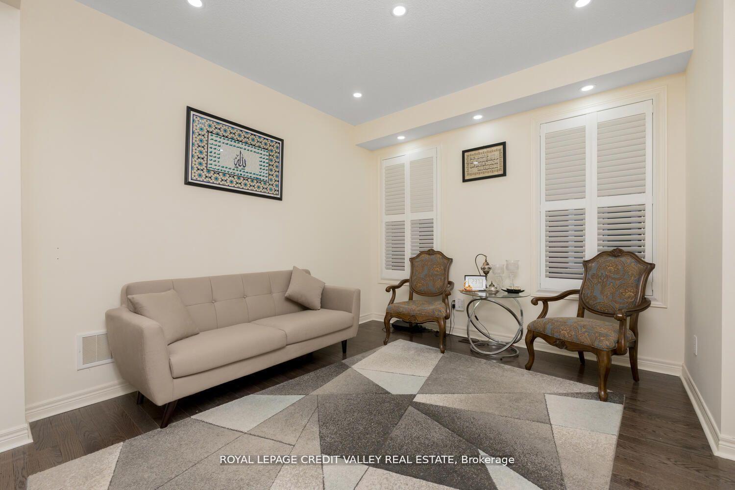 Photo 31 of 480 Downes Jackson Heights, Milton, Harrison — HOMEH