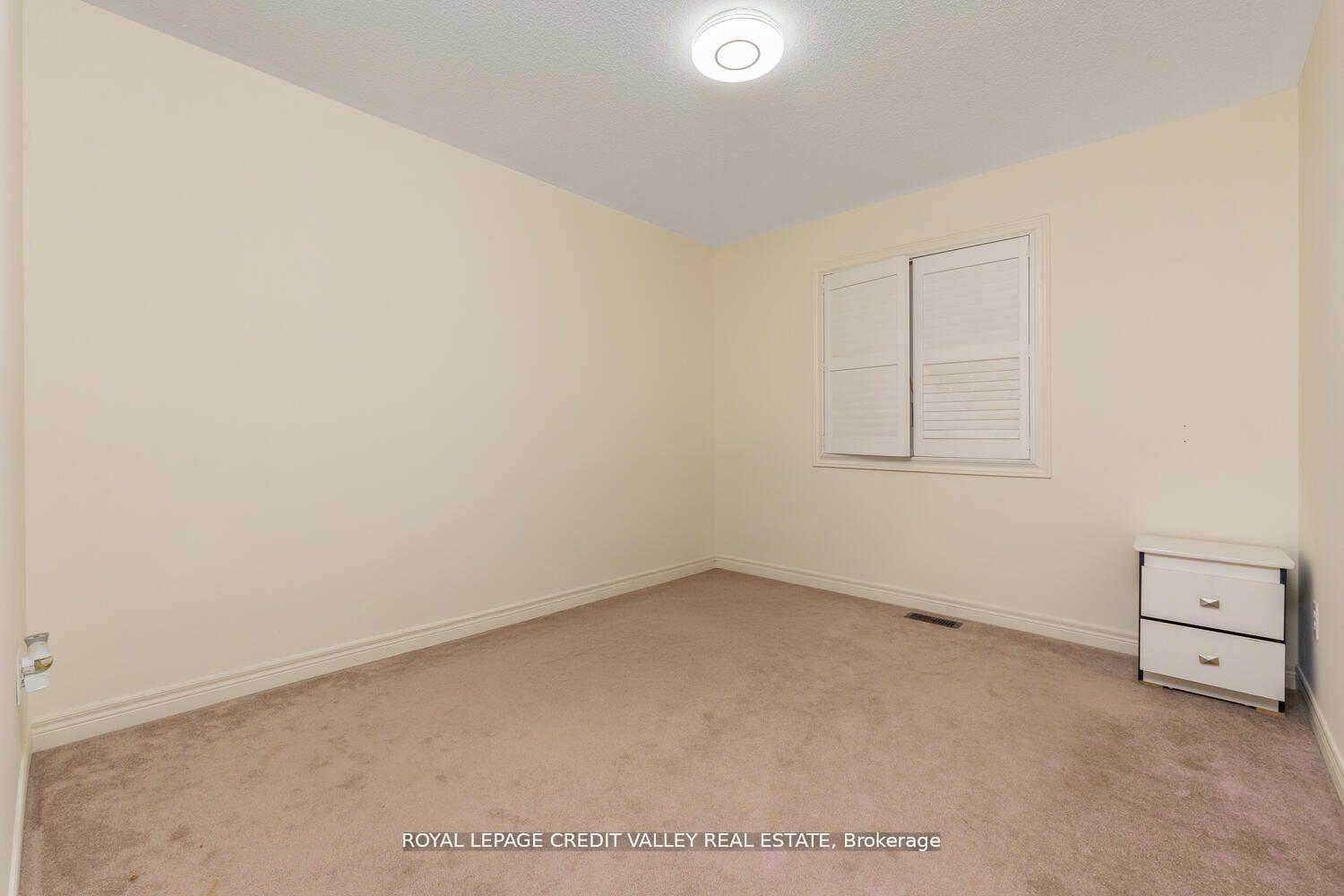 Photo 32 of 480 Downes Jackson Heights, Milton, Harrison — HOMEH