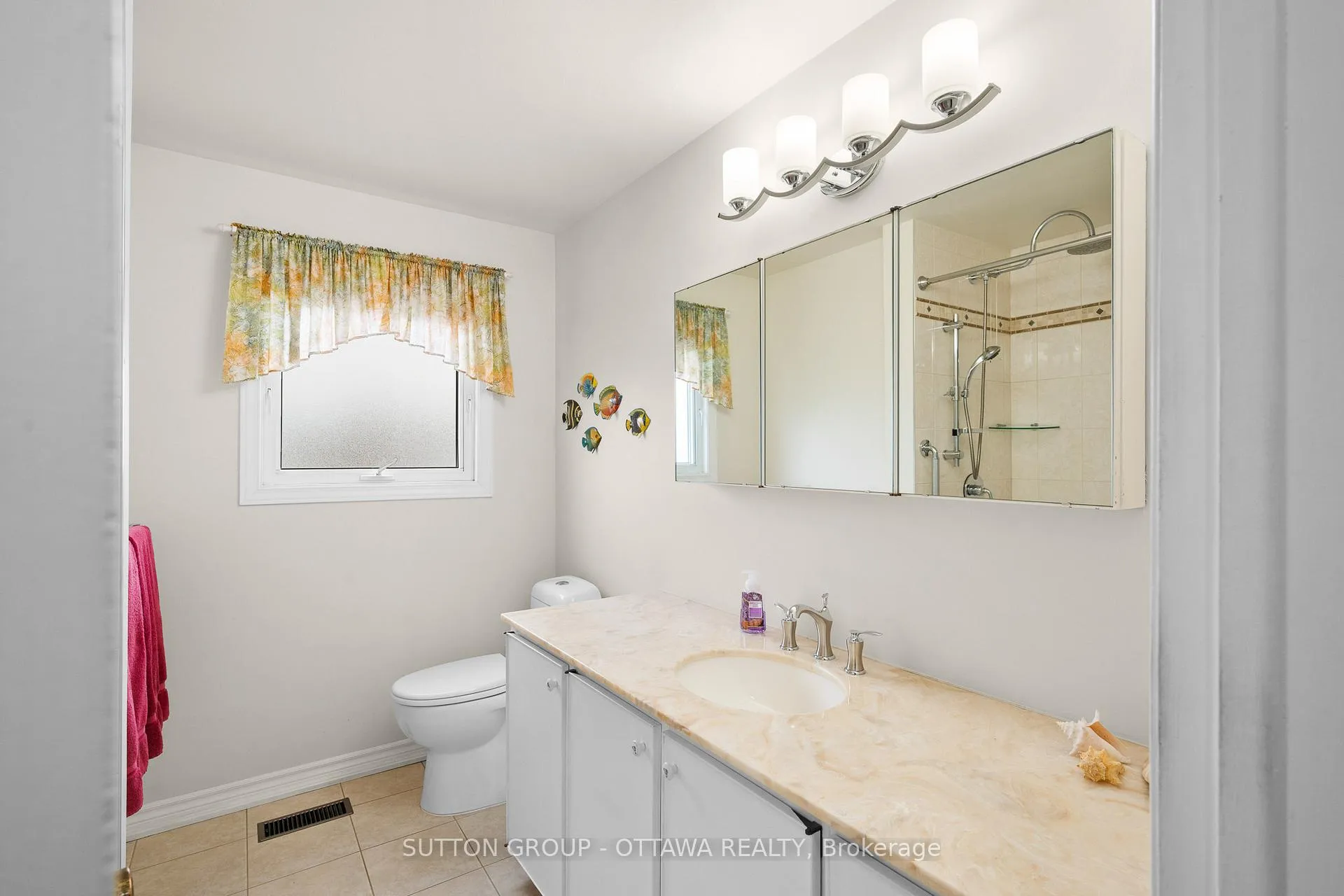 Photo 20 of 2391 Ogilvie Road, Ottawa, Beacon Hill North — HOMEH