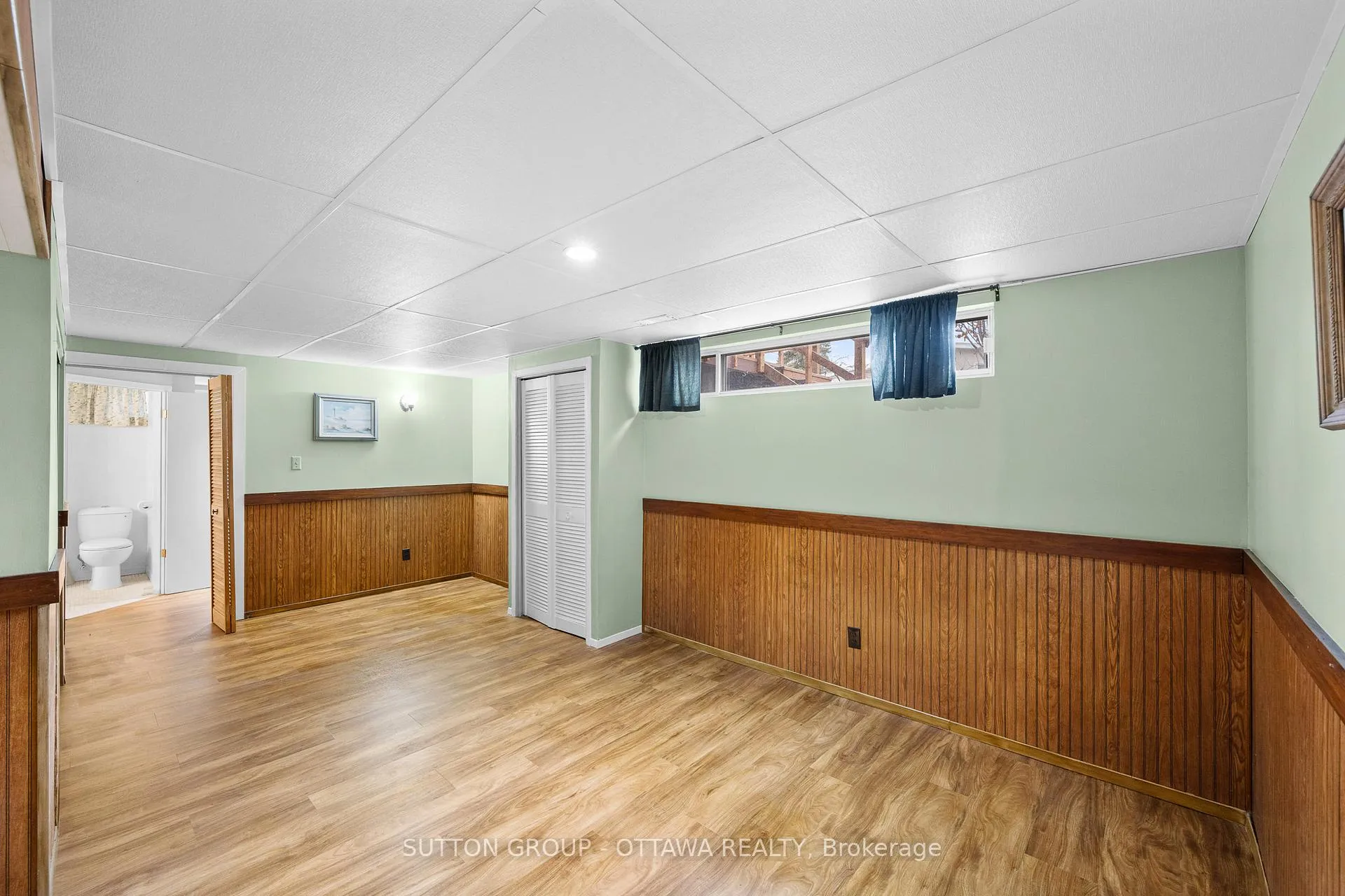 Photo 33 of 2391 Ogilvie Road, Ottawa, Beacon Hill North — HOMEH