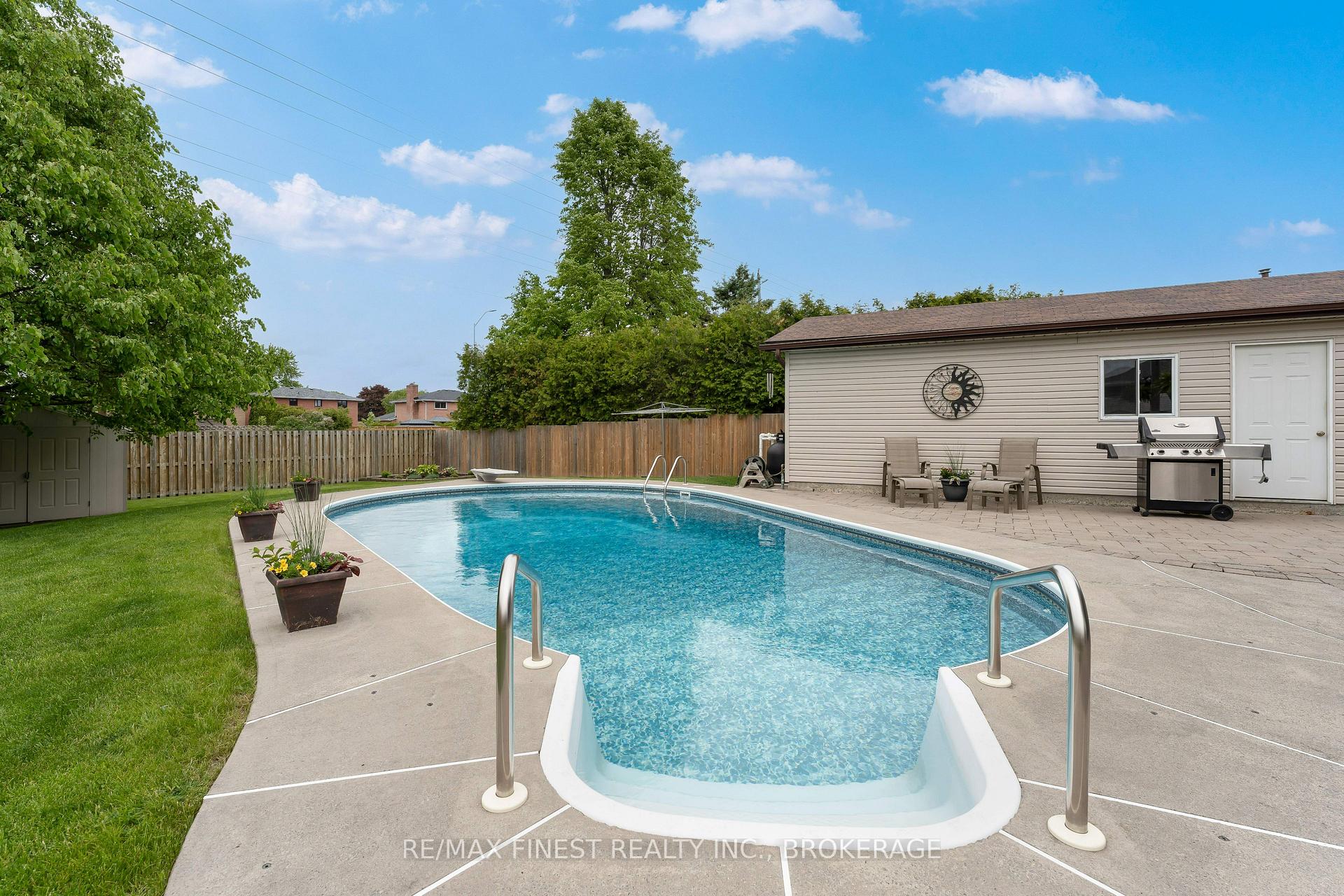 Photo 84 of 852 Allum Avenue, Kingston, South of Taylor-Kidd Blvd — HOMEH