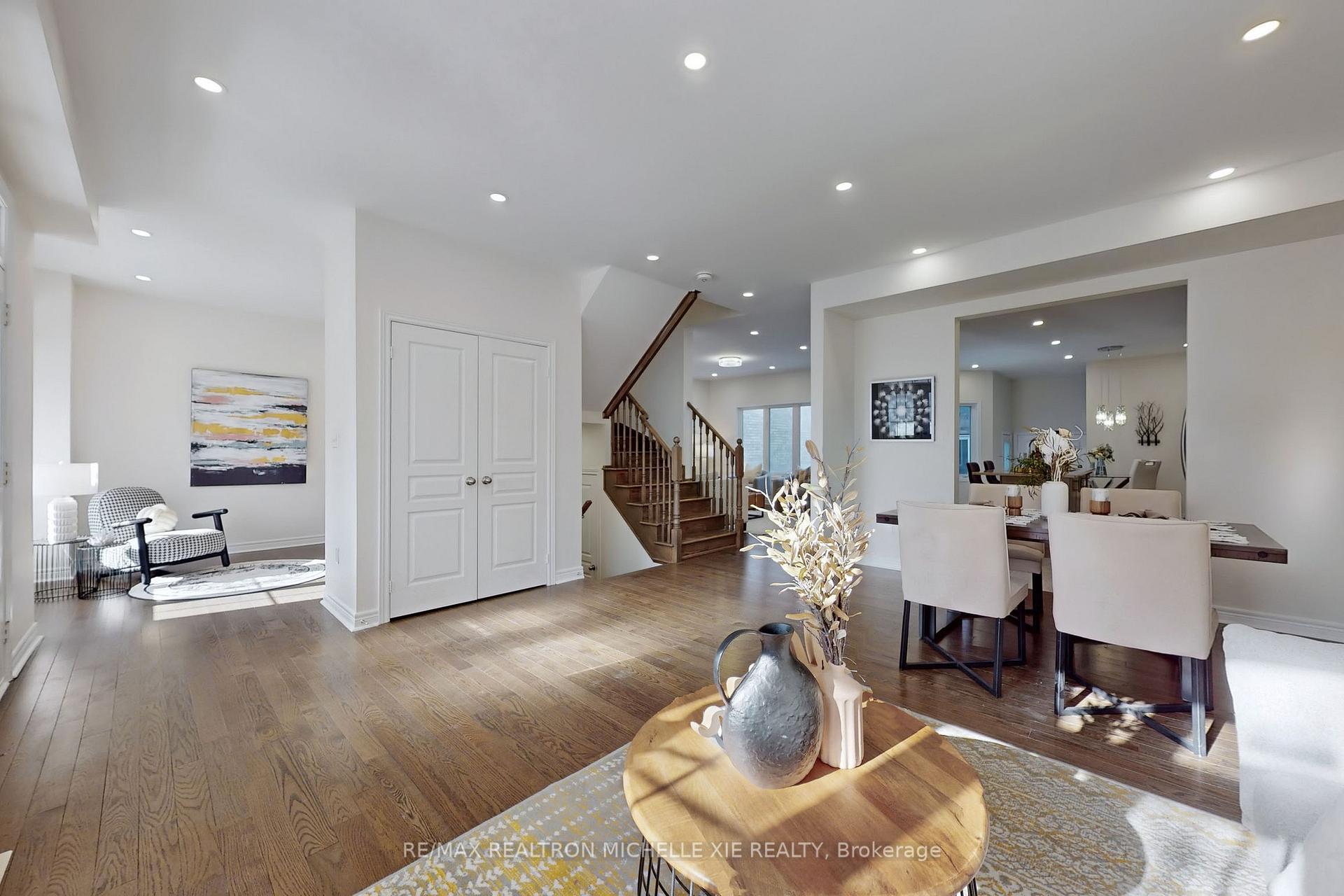 Photo 6 of 10 Rossmore Drive, Markham, Cornell — HOMEH