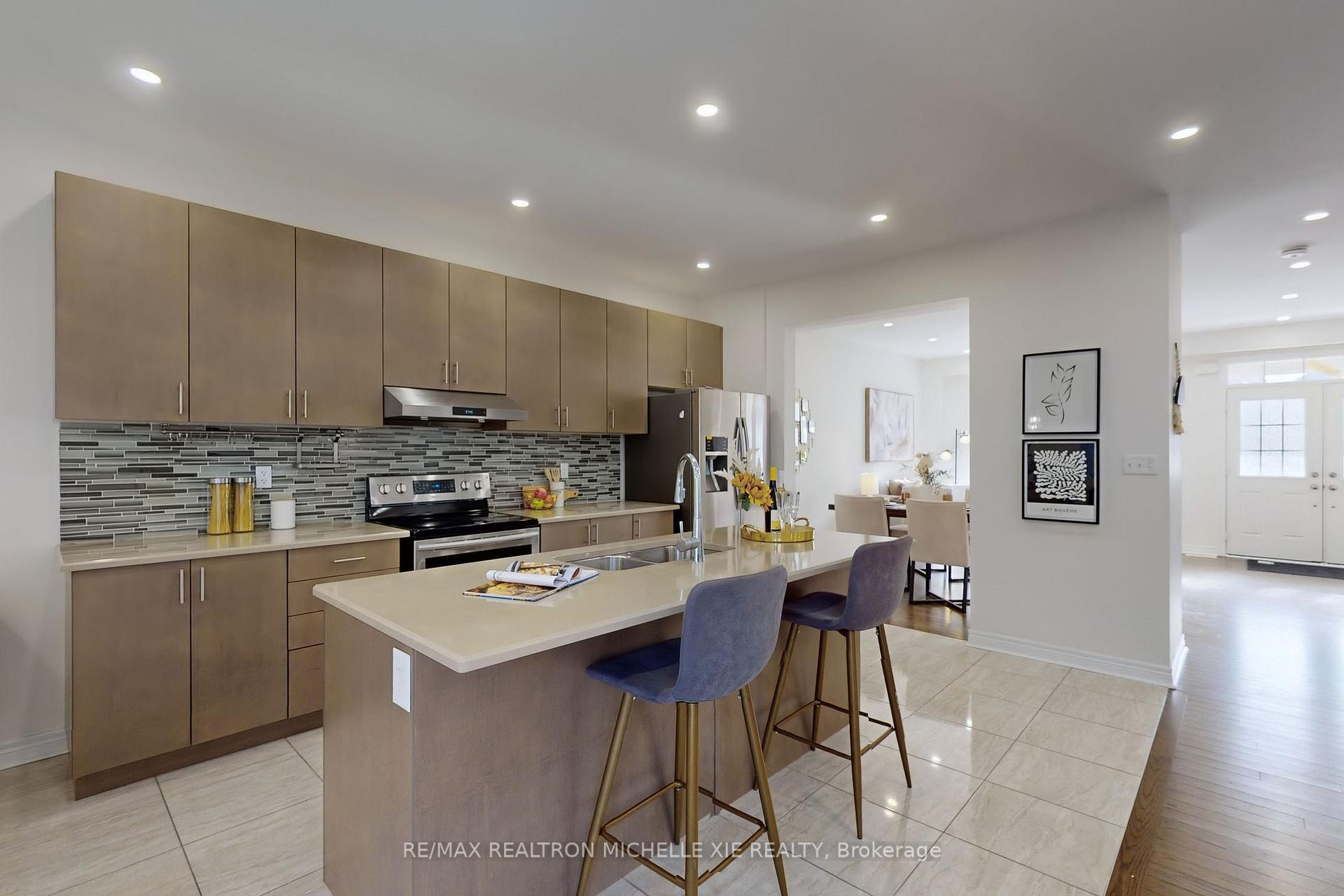 Photo 10 of 10 Rossmore Drive, Markham, Cornell — HOMEH