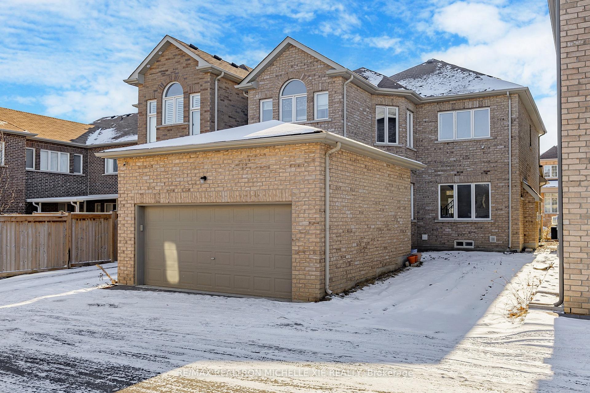 Photo 30 of 10 Rossmore Drive, Markham, Cornell — HOMEH