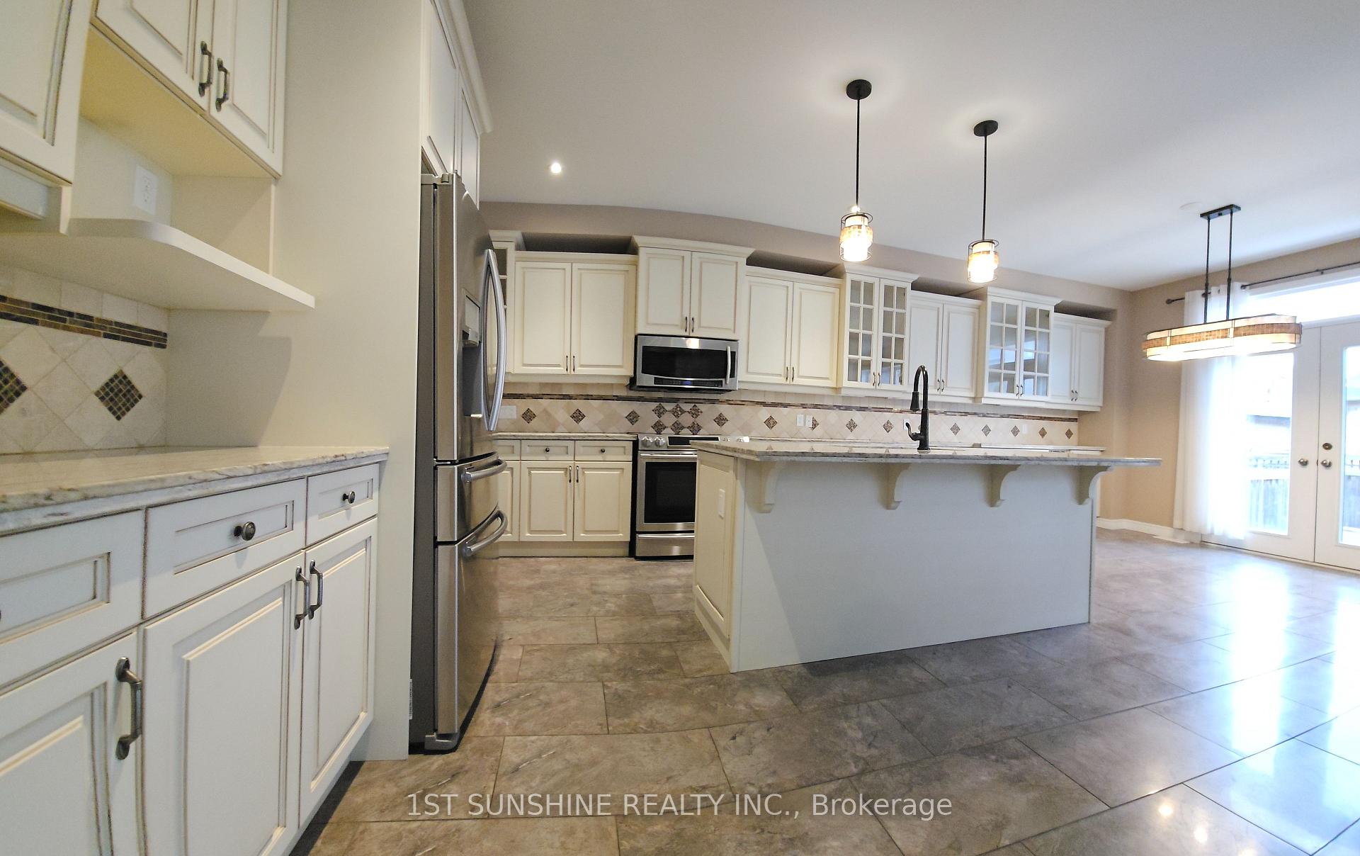 Photo 8 of 167 Chambers Drive, Hamilton, Ancaster — HOMEH