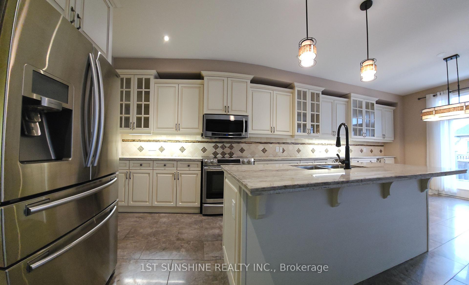 Photo 9 of 167 Chambers Drive, Hamilton, Ancaster — HOMEH