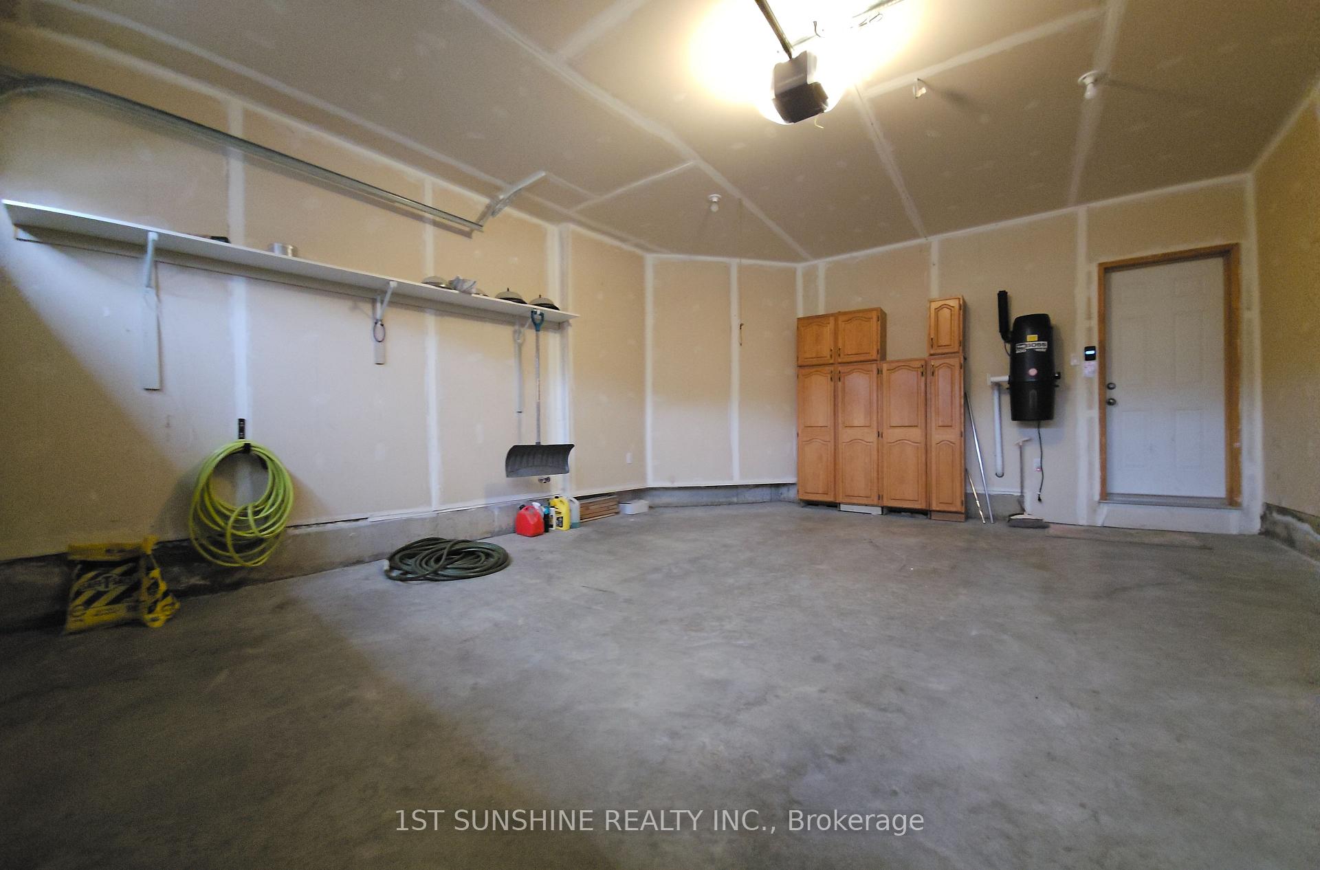 Photo 34 of 167 Chambers Drive, Hamilton, Ancaster — HOMEH