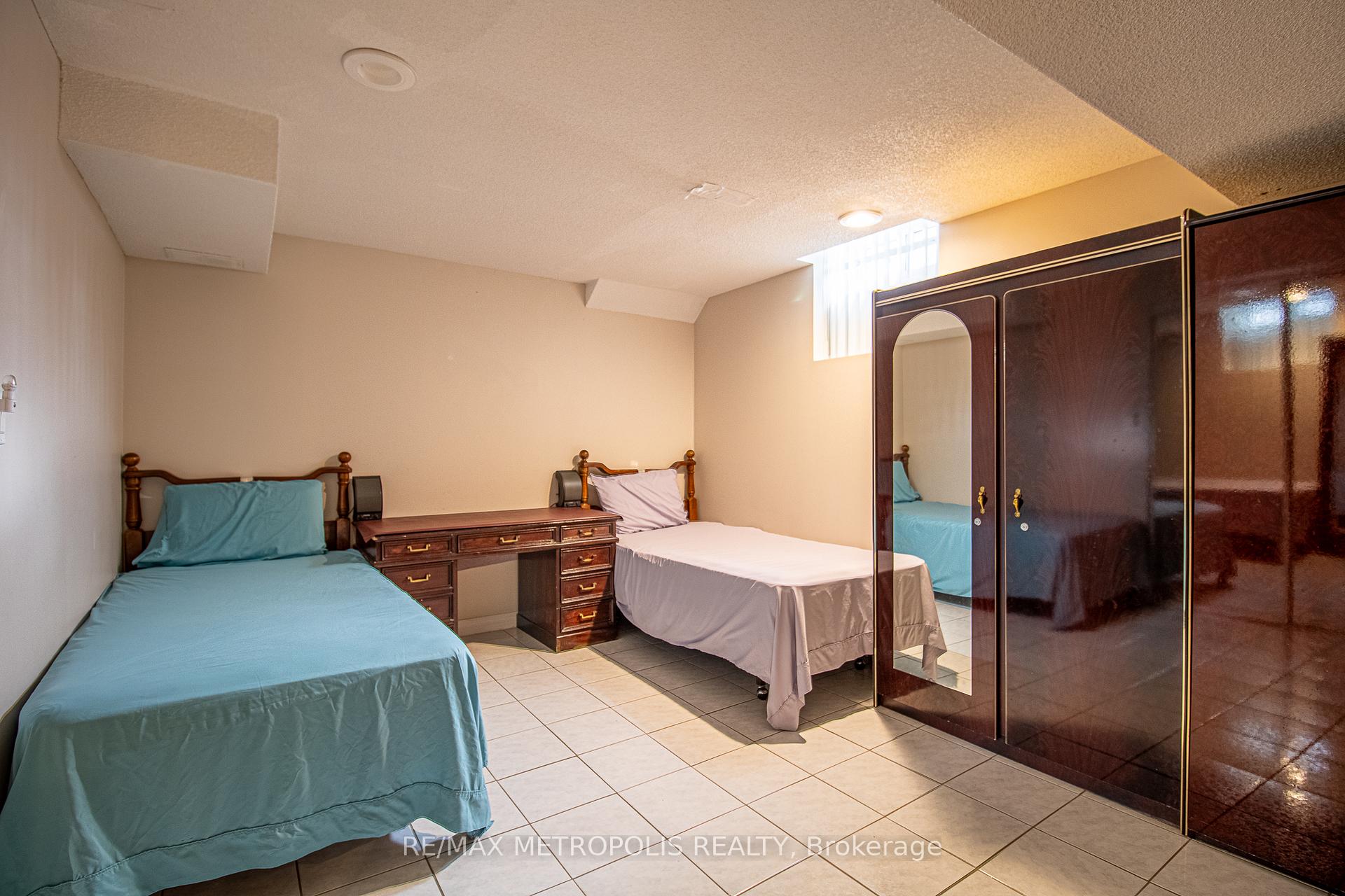 Photo 5 of Unit BSMT, 15 Havagal Crescent, Markham, Markville — HOMEH