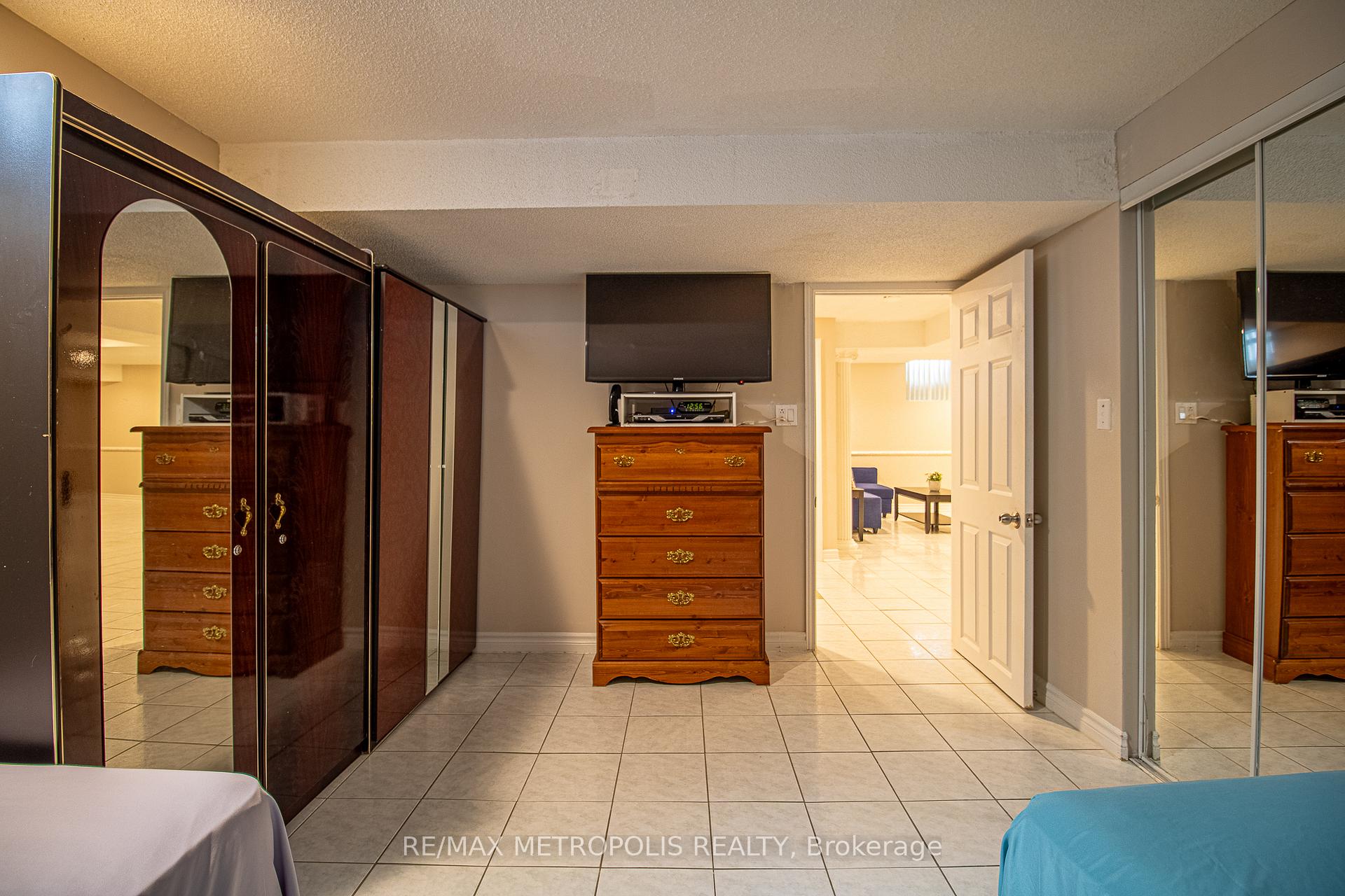 Photo 7 of Unit BSMT, 15 Havagal Crescent, Markham, Markville — HOMEH