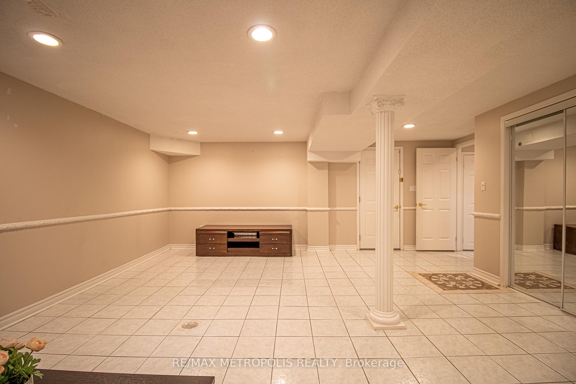 Photo 28 of Unit BSMT, 15 Havagal Crescent, Markham, Markville — HOMEH