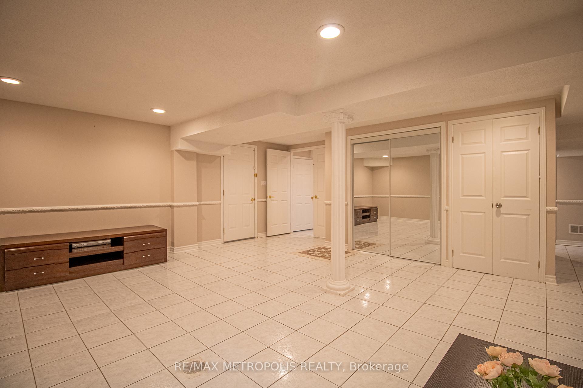 Photo 29 of Unit BSMT, 15 Havagal Crescent, Markham, Markville — HOMEH