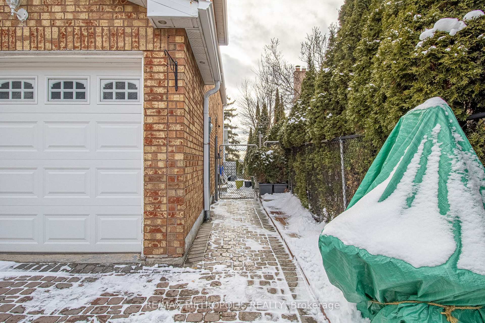 Photo 35 of Unit BSMT, 15 Havagal Crescent, Markham, Markville — HOMEH