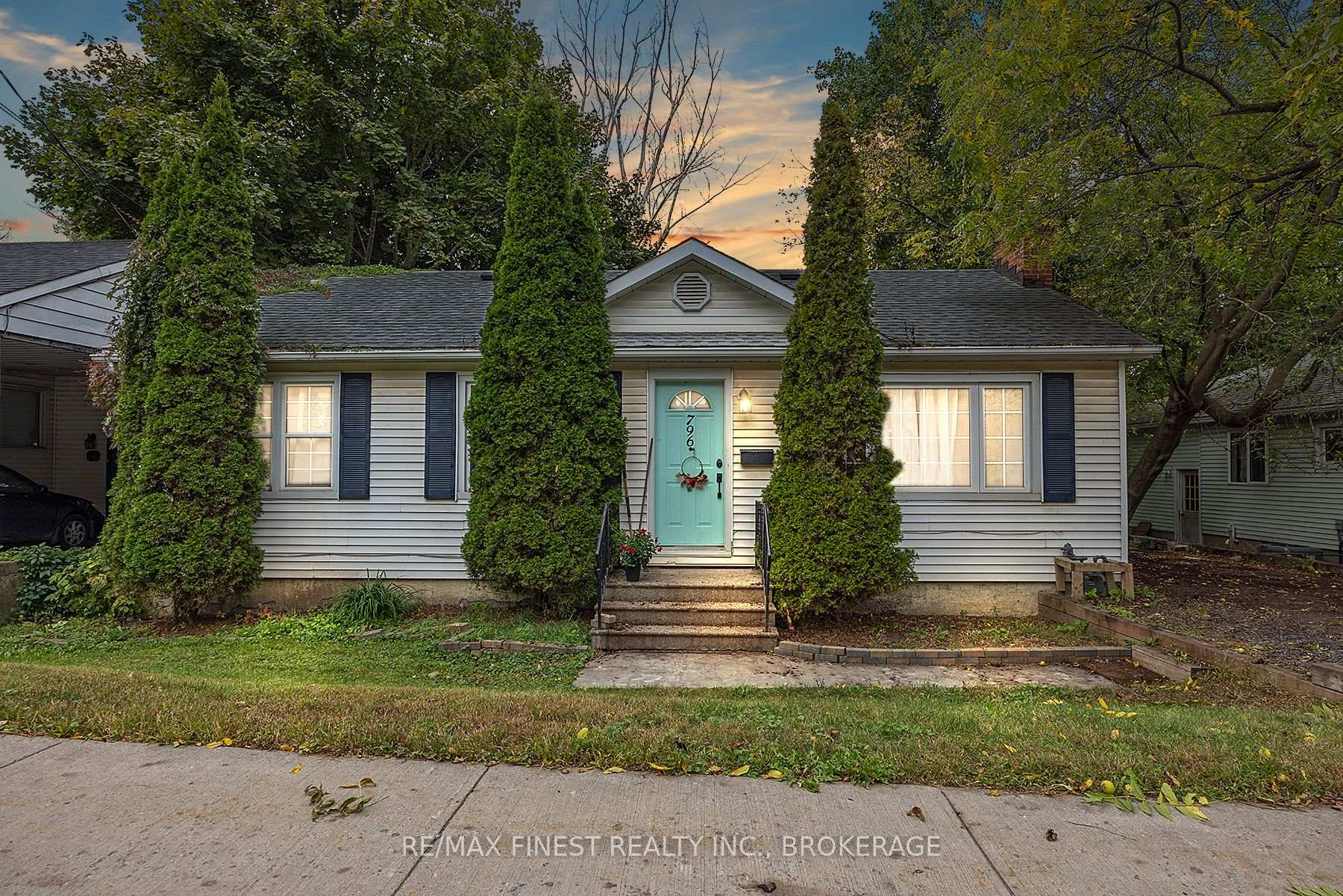 Front of 796 Portsmouth Avenue