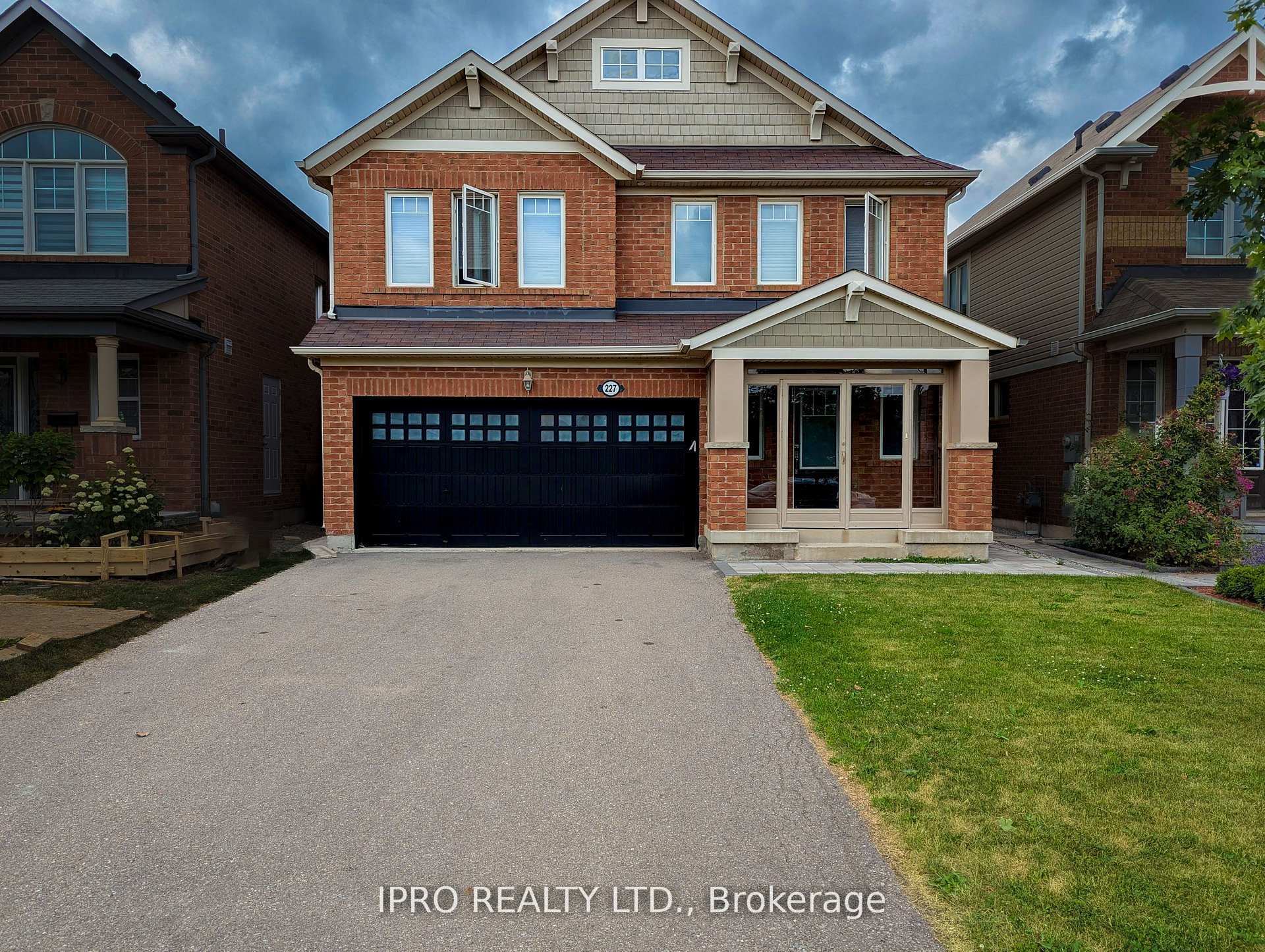 Front of Unit Bsmt, 227 Leiterman Drive