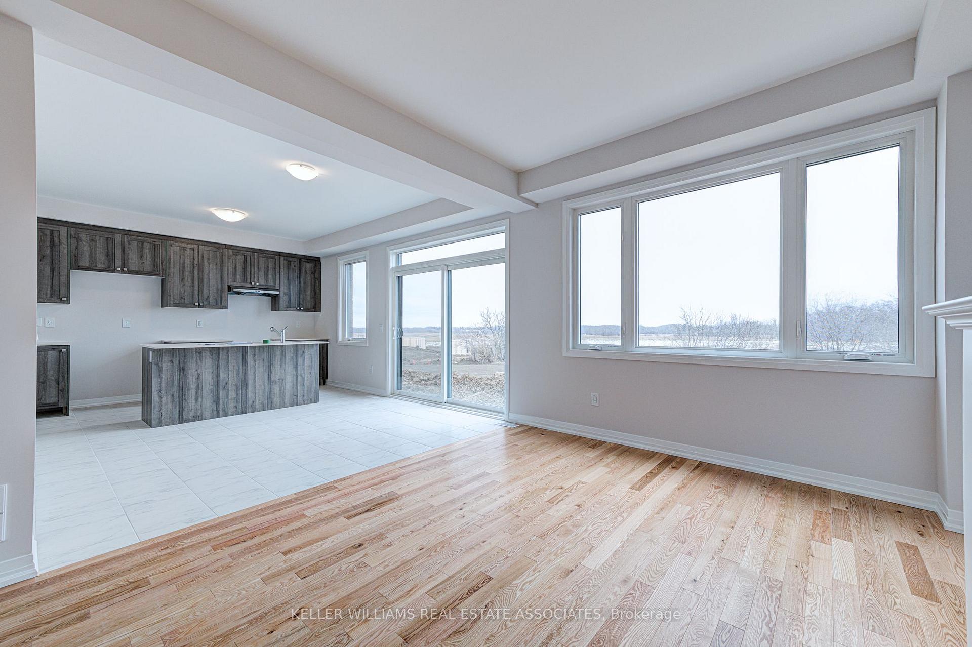 Photo 3 of 152 Freedom Crescent, Hamilton, Mount Hope — HOMEH