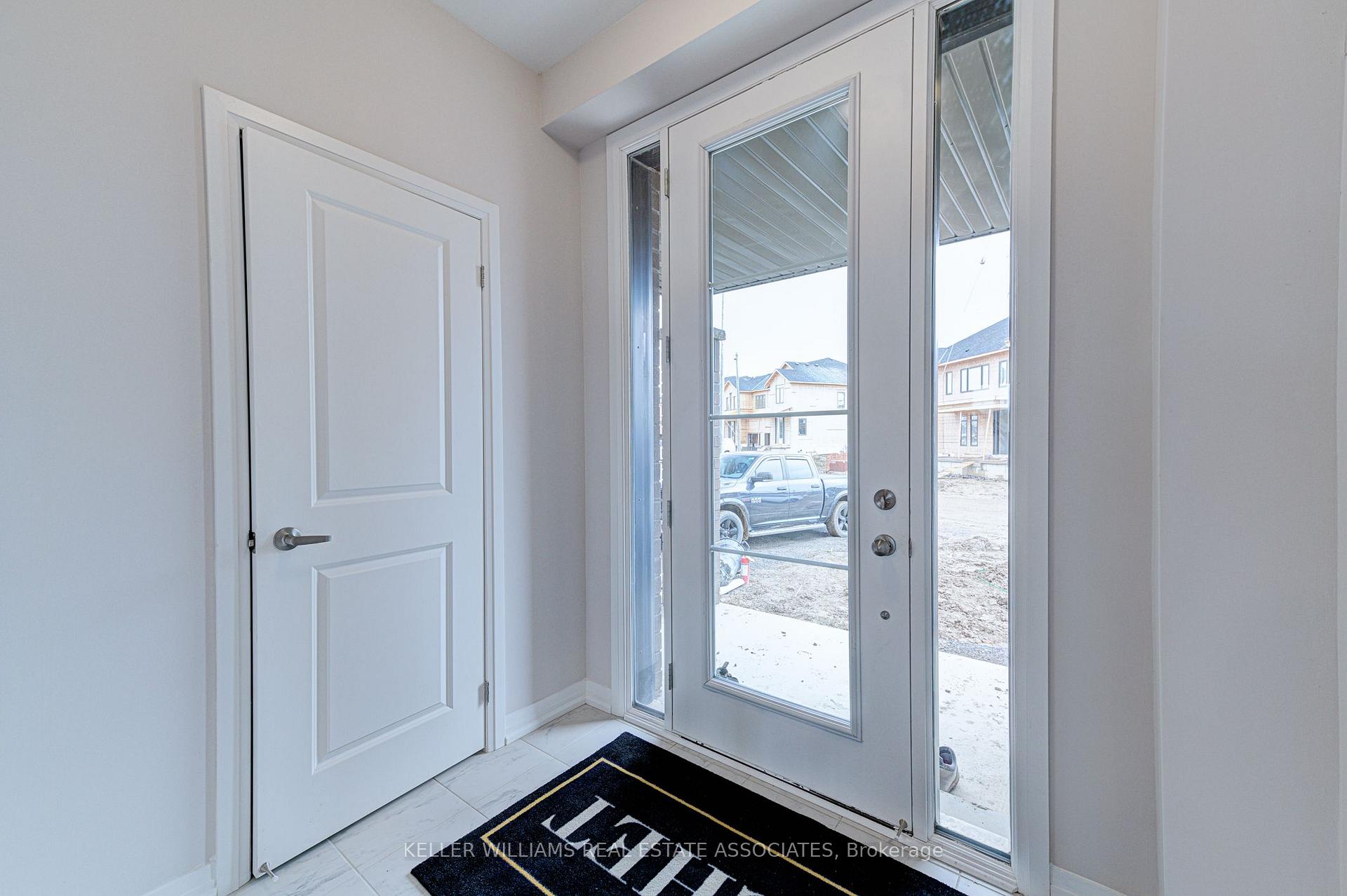 Photo 11 of 152 Freedom Crescent, Hamilton, Mount Hope — HOMEH