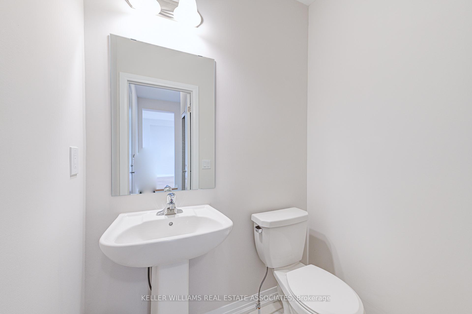 Photo 13 of 152 Freedom Crescent, Hamilton, Mount Hope — HOMEH