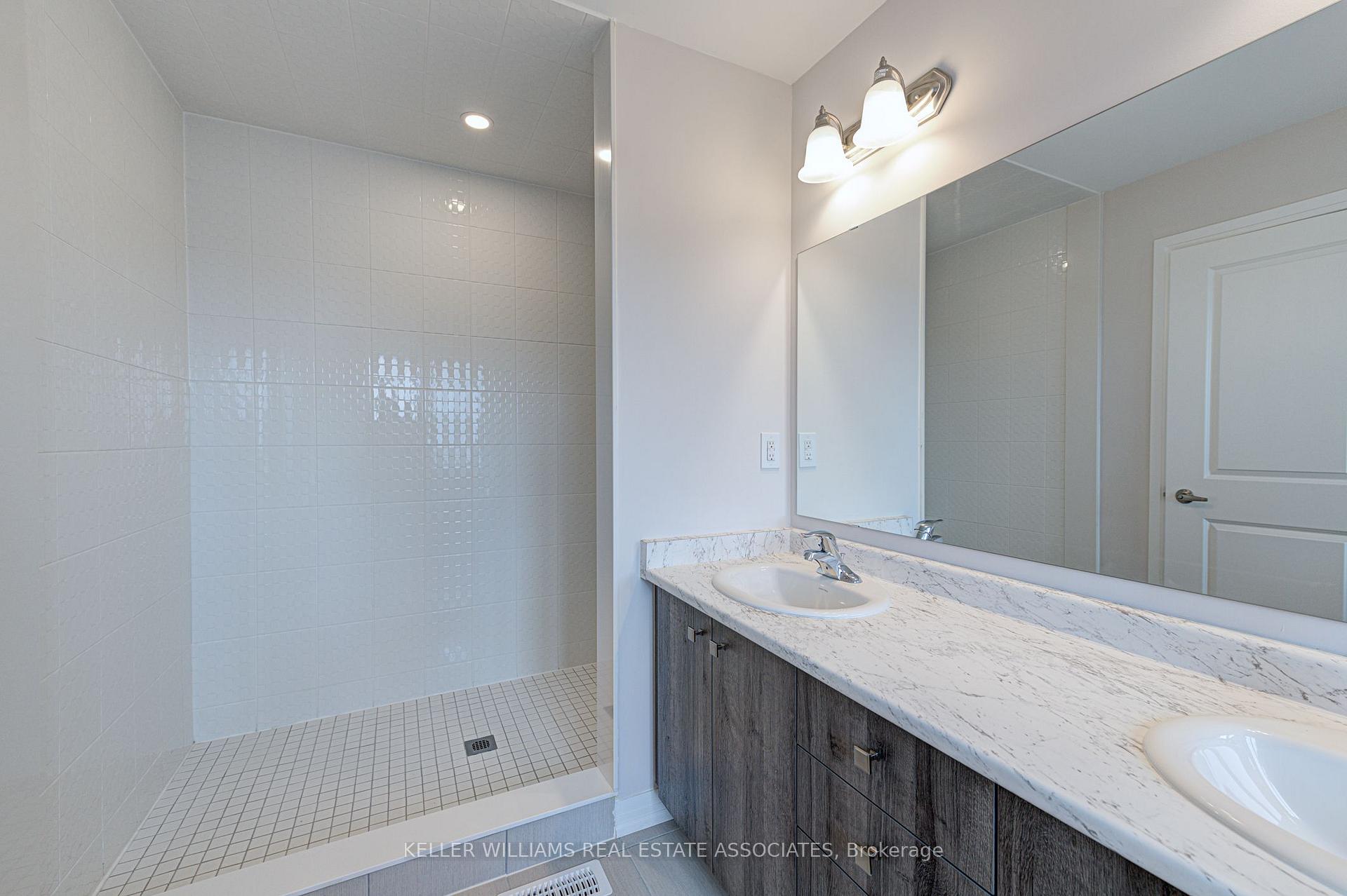 Photo 17 of 152 Freedom Crescent, Hamilton, Mount Hope — HOMEH