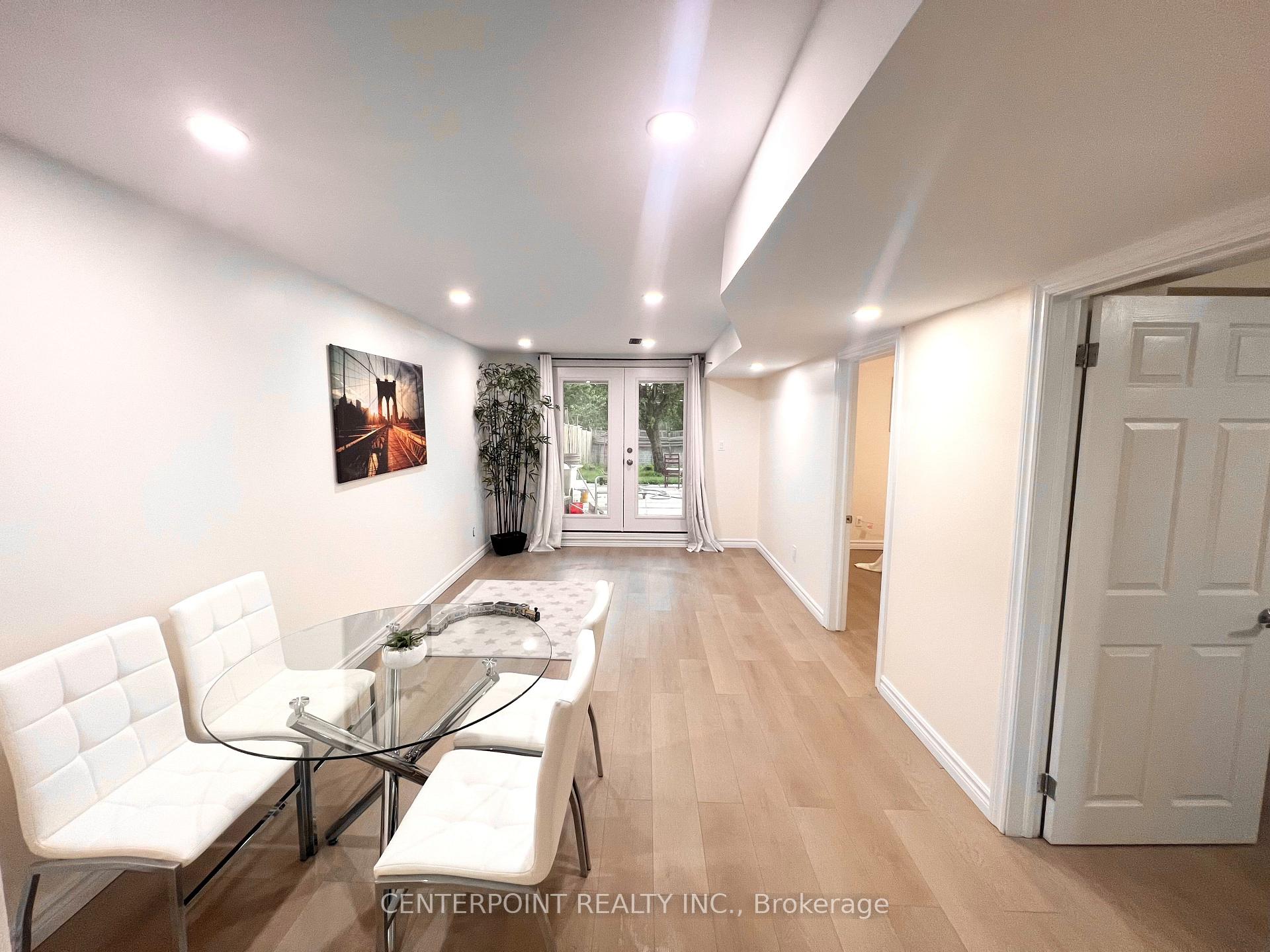 Photo 3 of 95 Bedale Crescent, Markham, Milliken Mills West — HOMEH