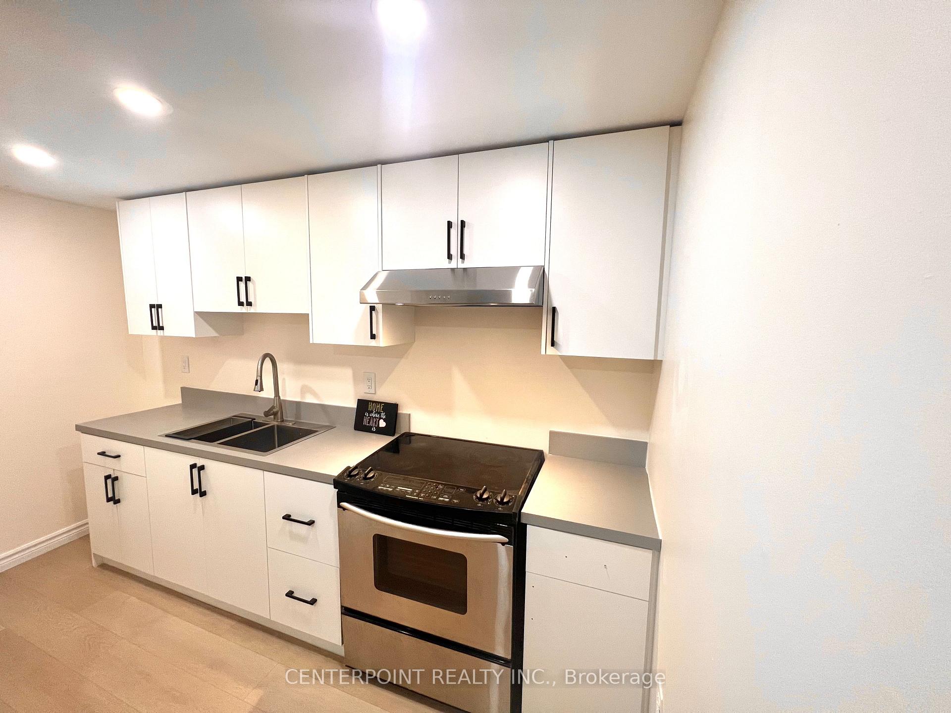 Photo 4 of 95 Bedale Crescent, Markham, Milliken Mills West — HOMEH