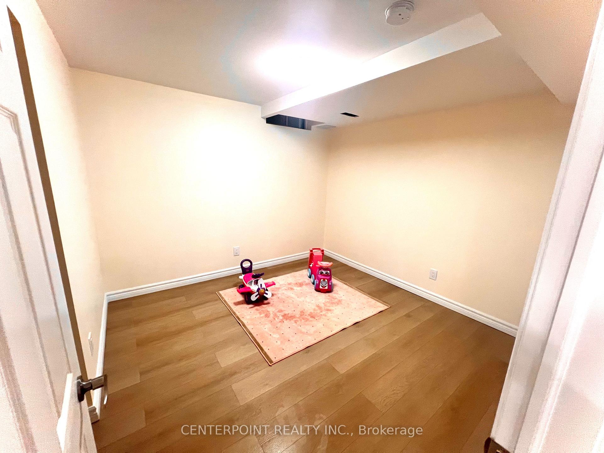 Photo 6 of 95 Bedale Crescent, Markham, Milliken Mills West — HOMEH
