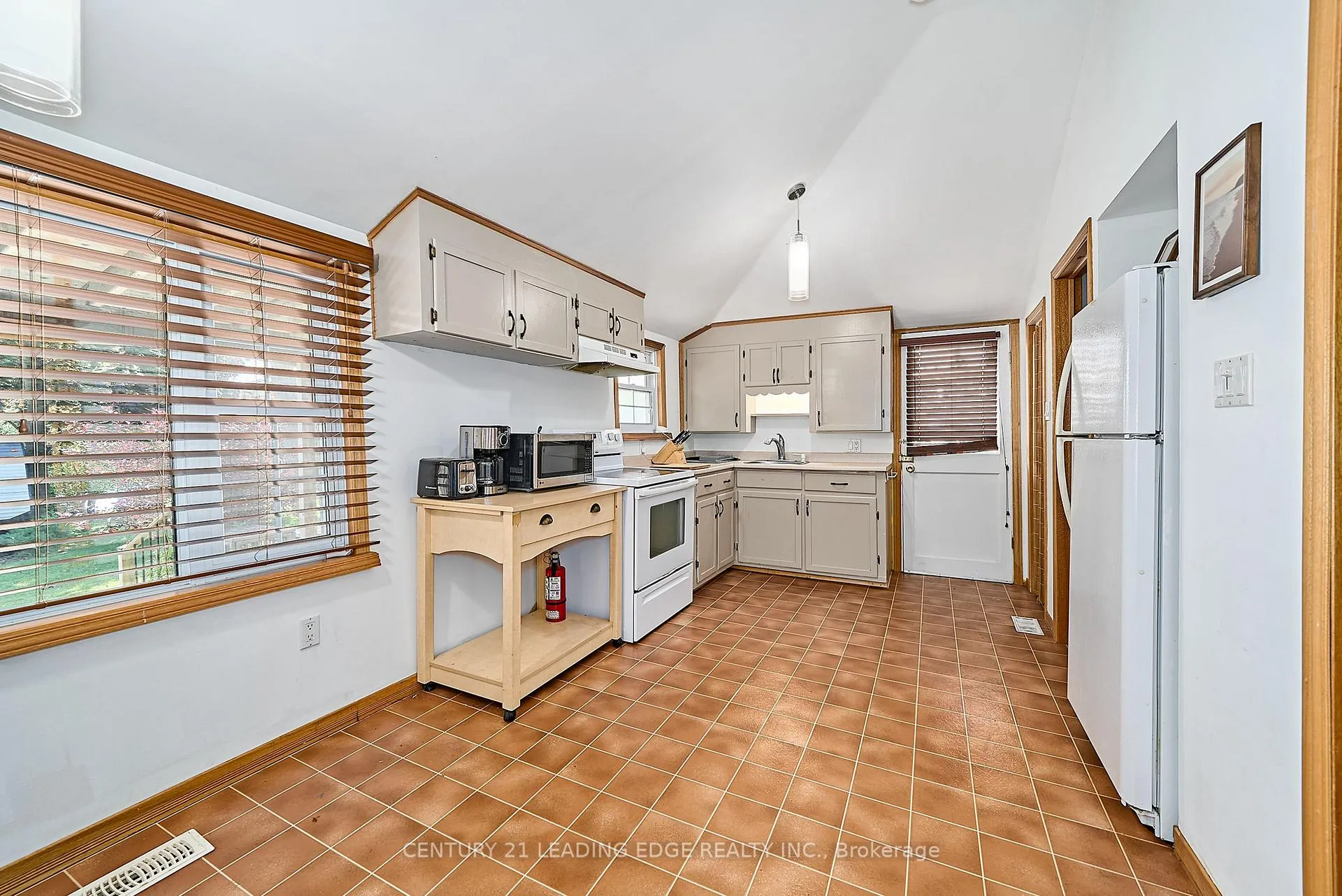 Photo 25 of 225 Arnott Drive, Selwyn — HOMEH