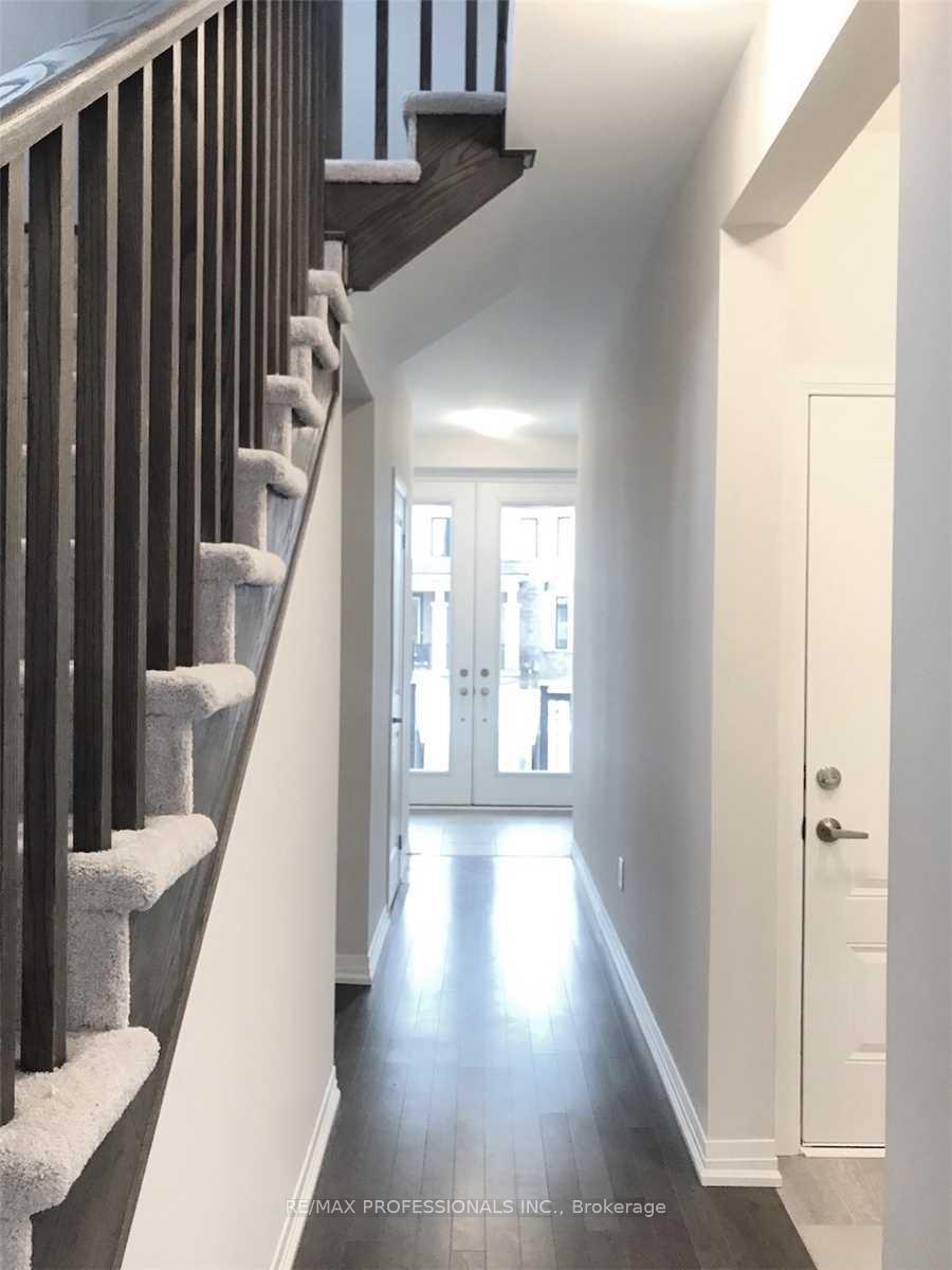 Photo 6 of 252 Provident Way, Hamilton, Mount Hope — HOMEH