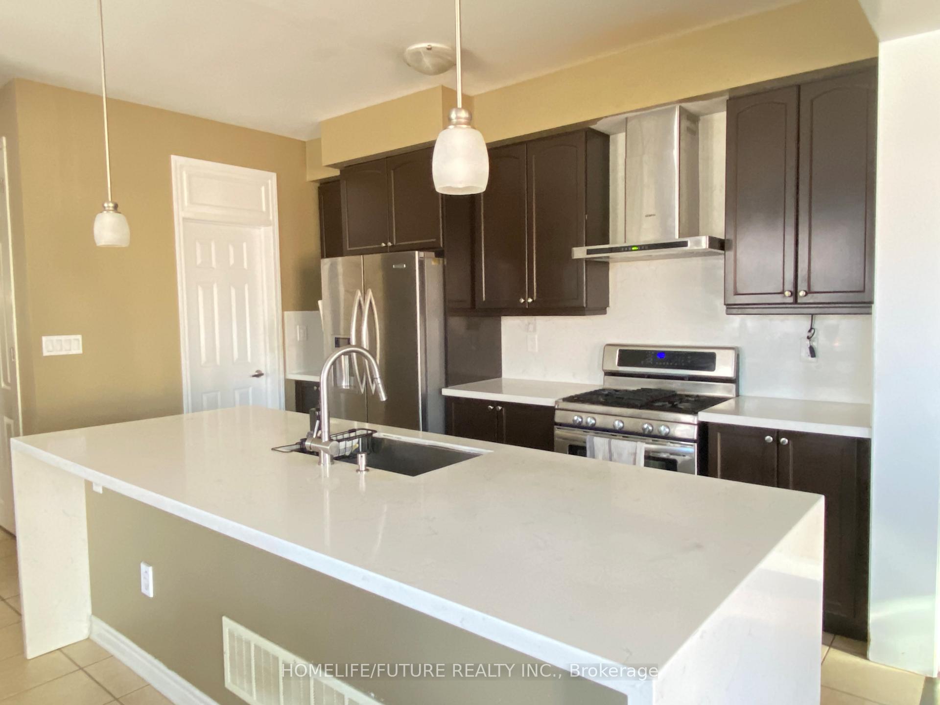 Photo 7 of 256 Riverlands Avenue, Markham, Cornell — HOMEH